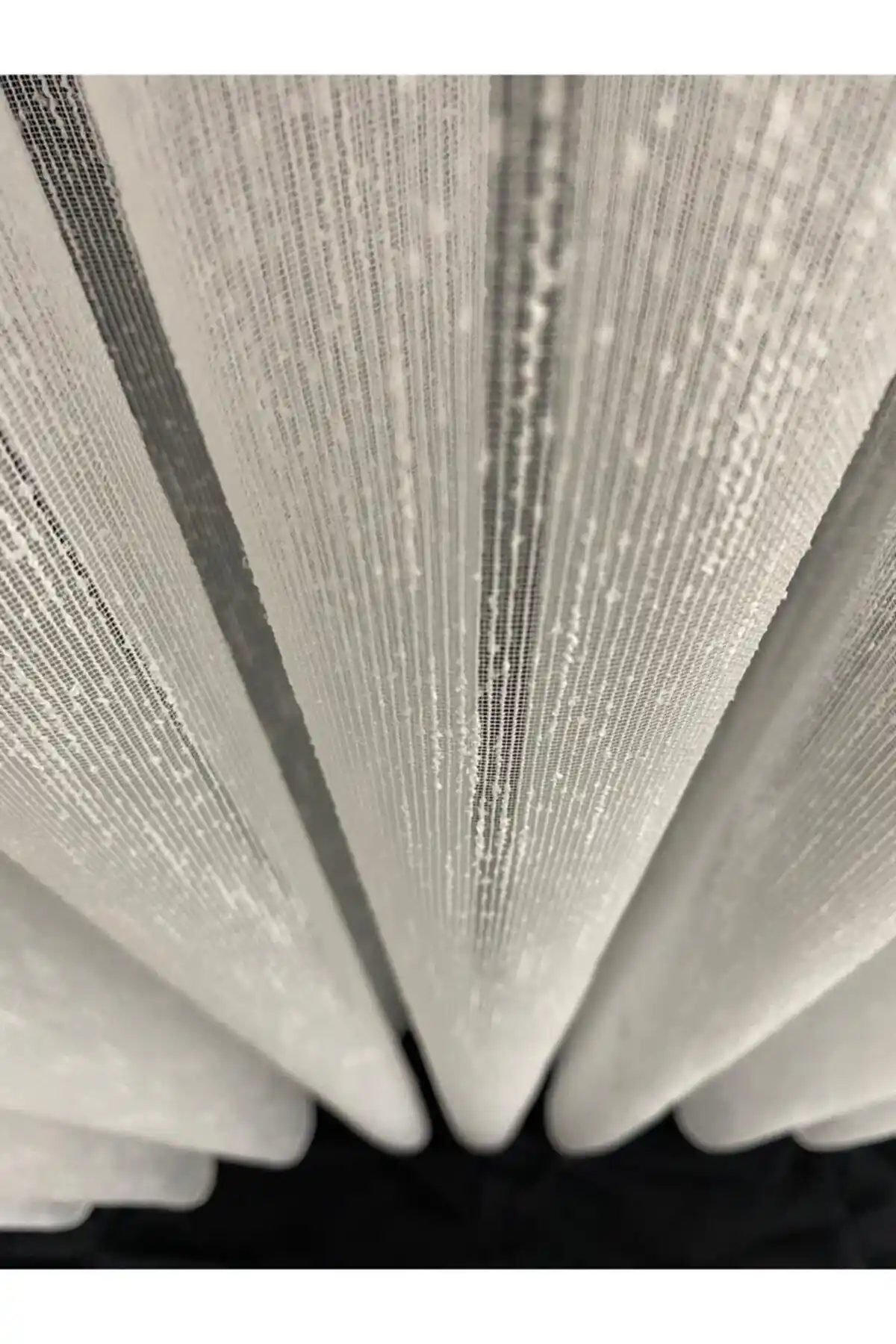 Brillant Etek Kurşunlu 1/3 Sık Pile Aleron Tül Perde Yatak Odası İçin Modern ve Dayanıklı Tasarım