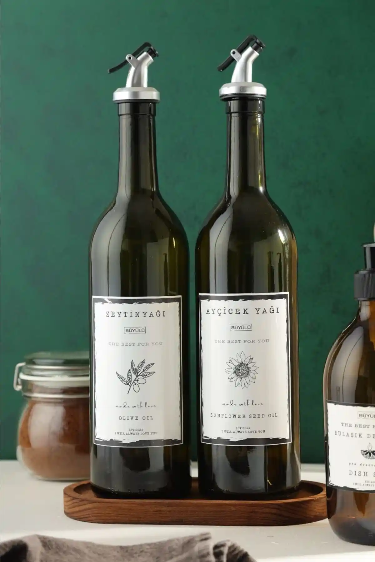 BÜYÜLÜ HOME Ahşap Stantlı Amber 2'li Zeytinyağı ve Ayçiçek Yağı Şişesi Seti