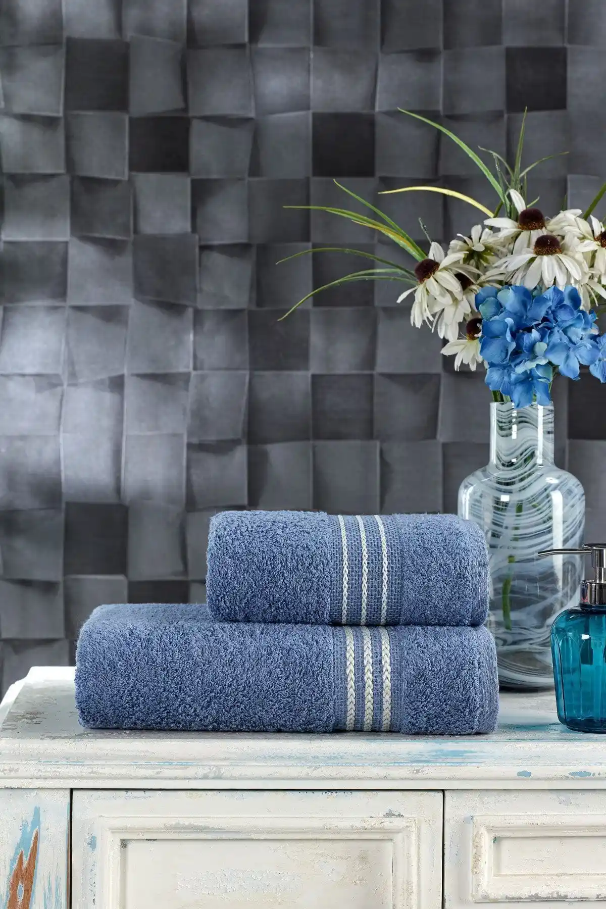 Casnack Veronica 2'li Banyo Havlu Seti Modern Tasarım ve Yüksek Kalite ile Şıklık Sağlar