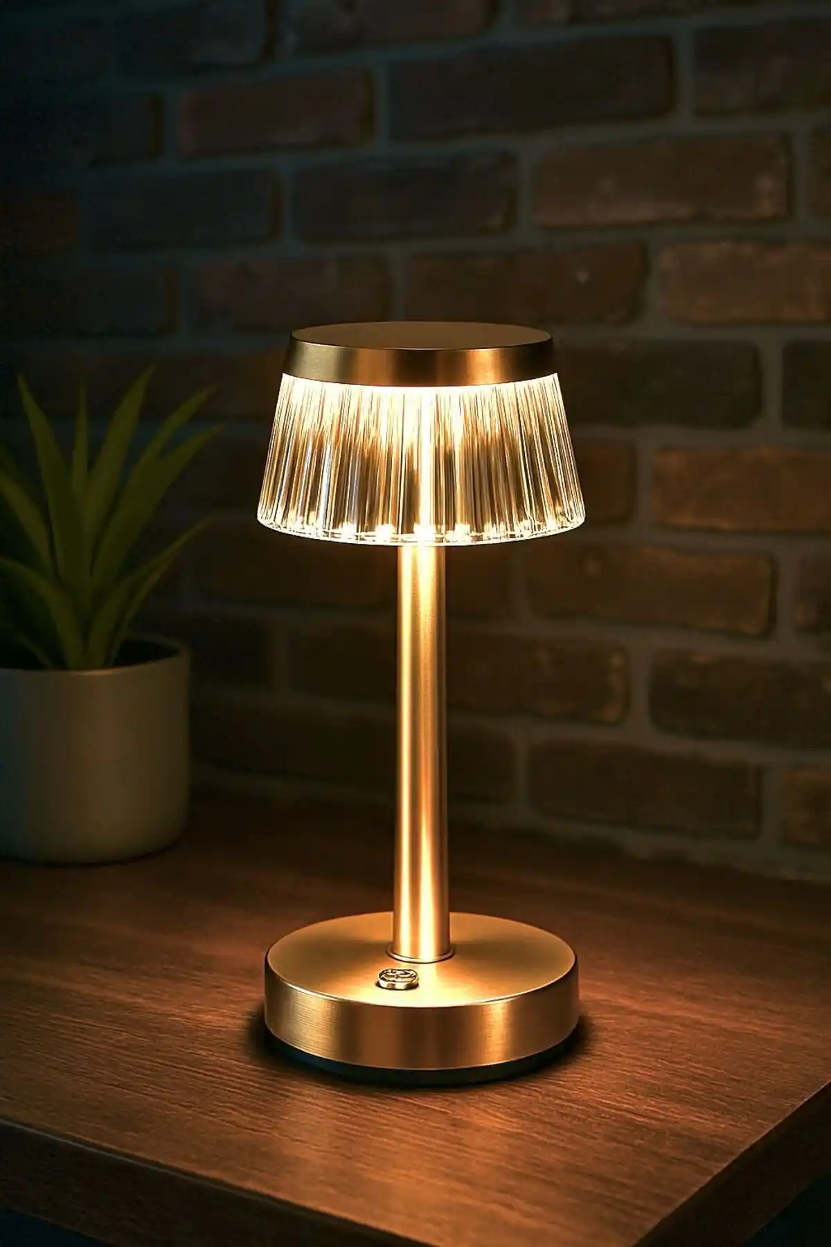 Cata Noas Rio Şarjlı Masa Lambası: Modern ve Dayanıklı Tasarımıyla Fonksiyonel Aydınlatma