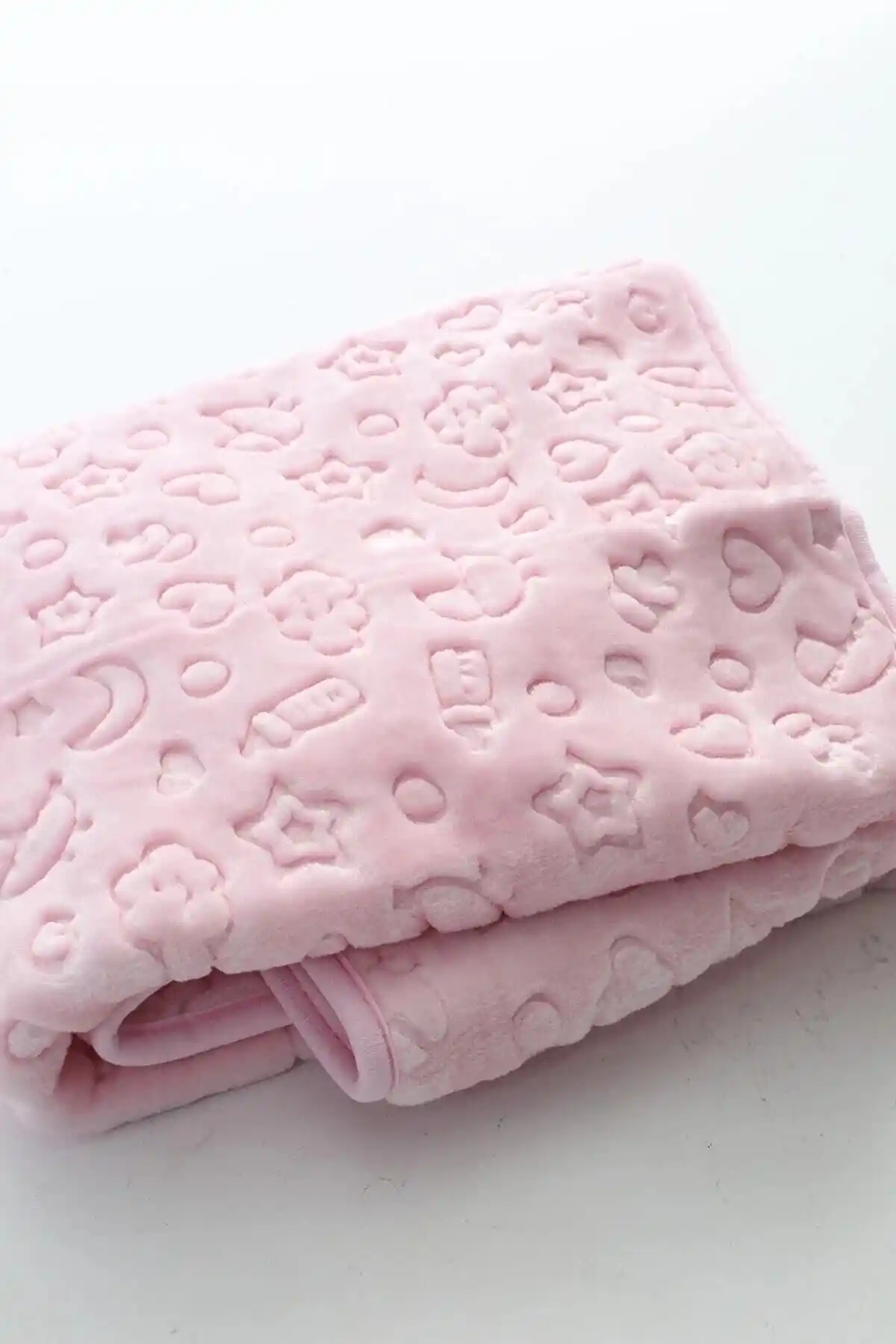 Cherub Baby Pembe Geometrik Desenli Peluş Bebek Battaniyesi Özellikleri ve Kullanım Avantajları