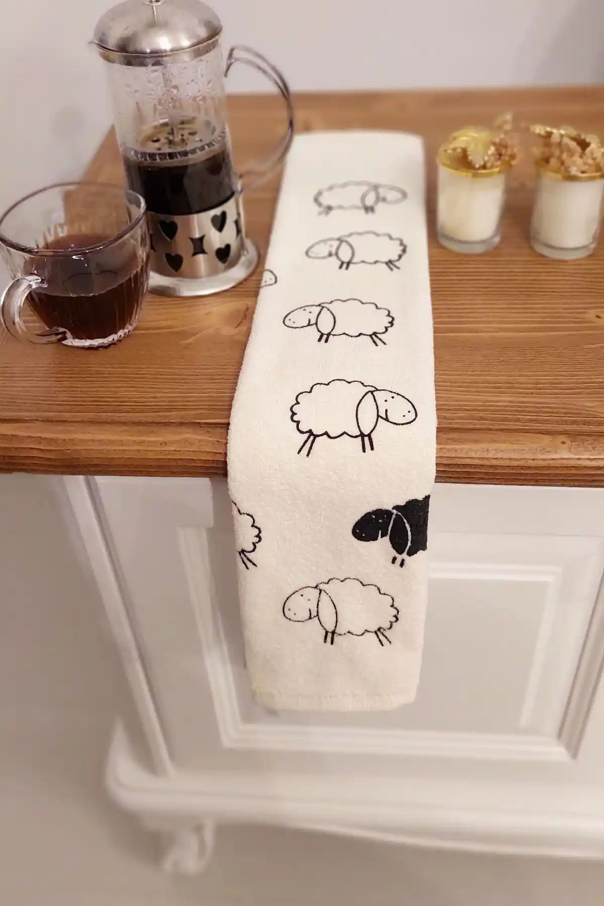 CNR Garden ve Rebeka Home Havlu Setleri Karşılaştırması: Hangi Ürün Daha Uygun