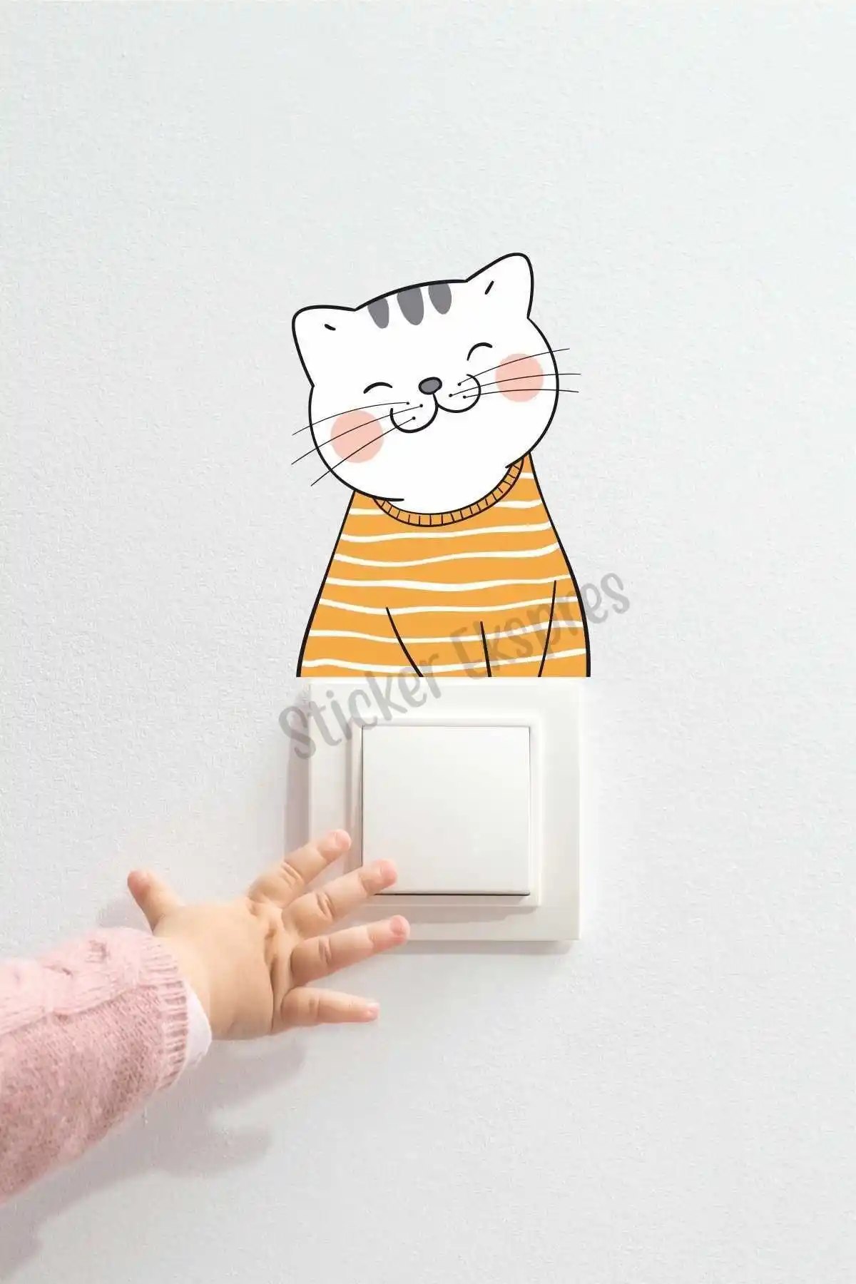 Çocuk Odası Dekorasyonunda Sevimli Kedi ve Trafik Sticker Setlerinin Karşılaştırması