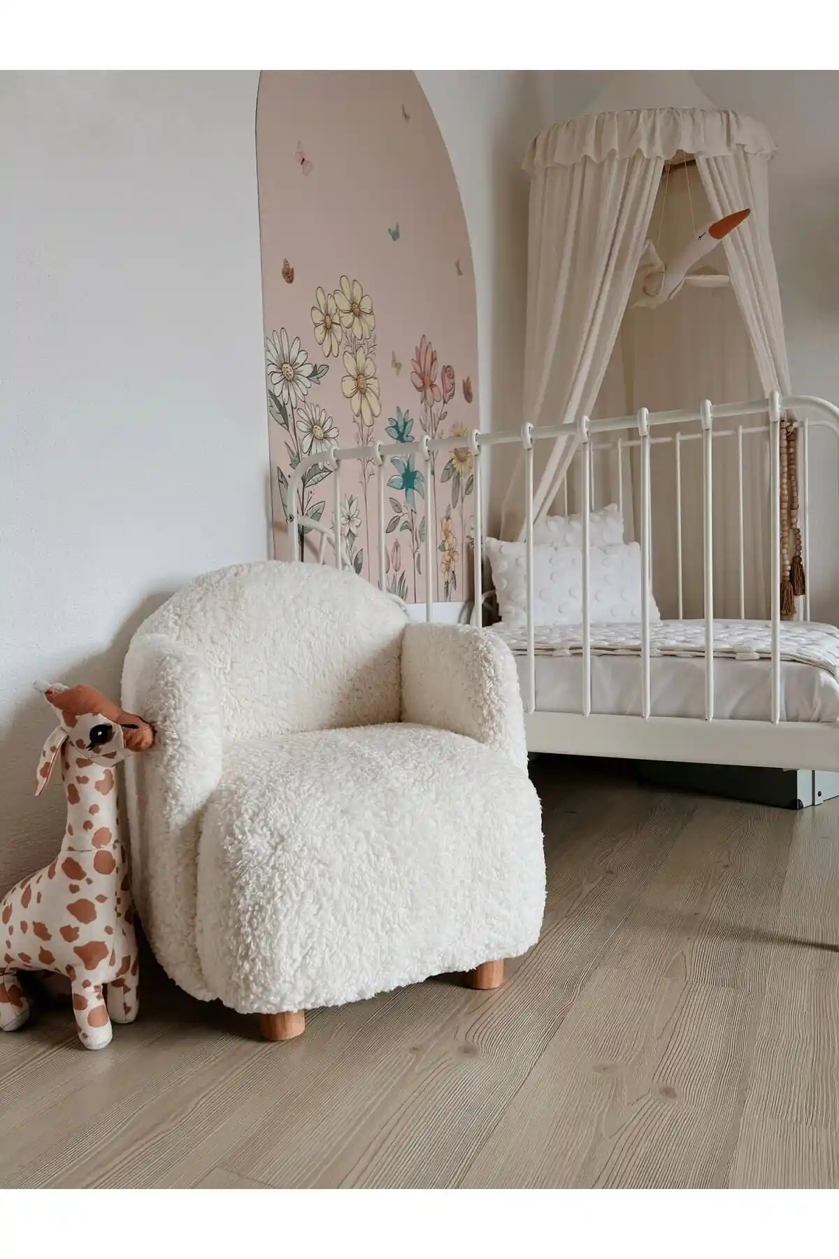 Çocuk Odası İçin Teddy Temalı Ahşap Koltuklar Karşılaştırması ve Seçim Rehberi