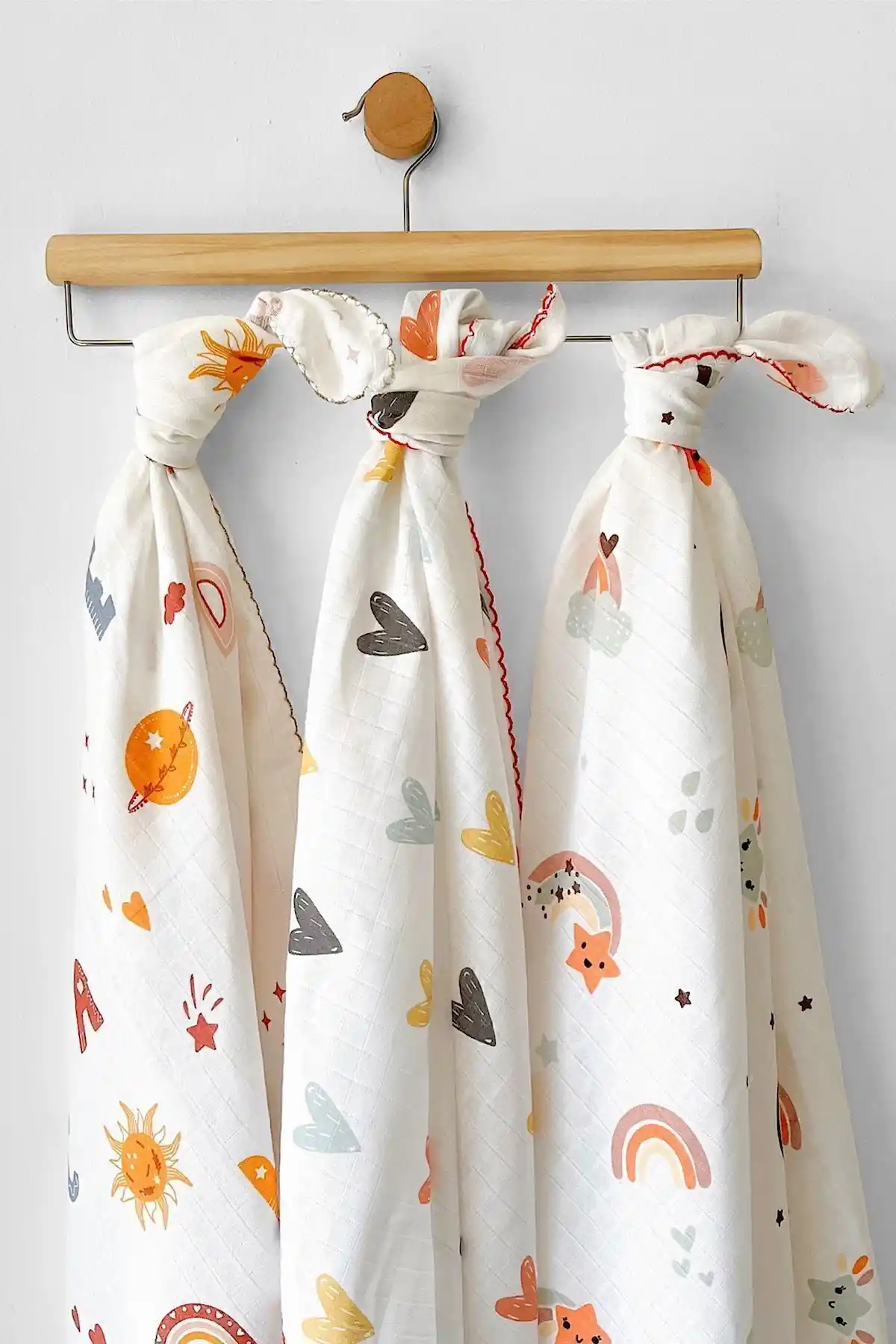 Çok Amaçlı Müslin Örtü Seti Bebekler İçin Doğal ve Güvenilir Kullanım Kolaylığıyla