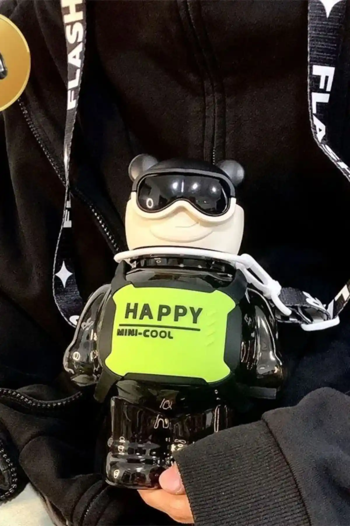 Comprox Robottle Siyah Figürlü Suluk: Çocuklar İçin Sağlıklı ve Şık Tasarım