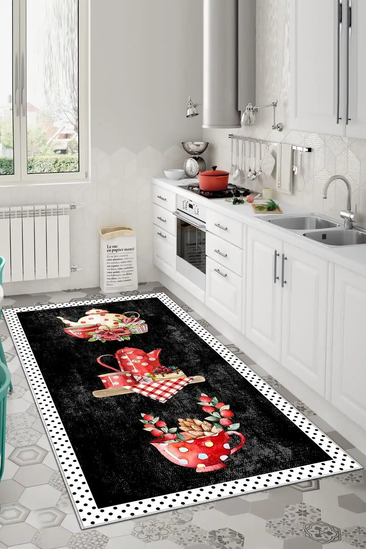 Confidence Home ve DEKOMOD Mutfak Halıları Karşılaştırması: Hangi Ürün Daha Uygun?