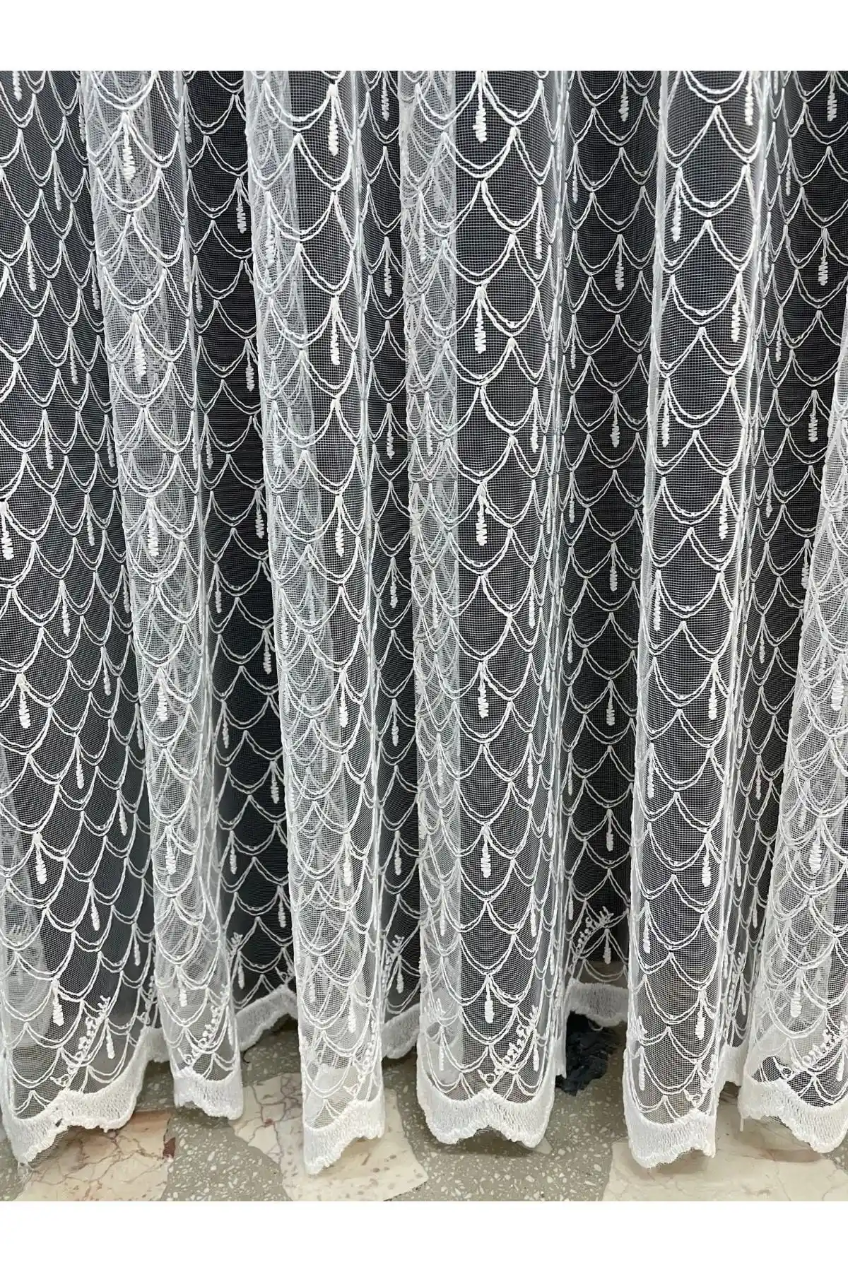 Cortibo Damla Desenli Tül Perde: Modern ve Şık Tasarımıyla Ev Dekorasyonunuza Zarif Dokunuş