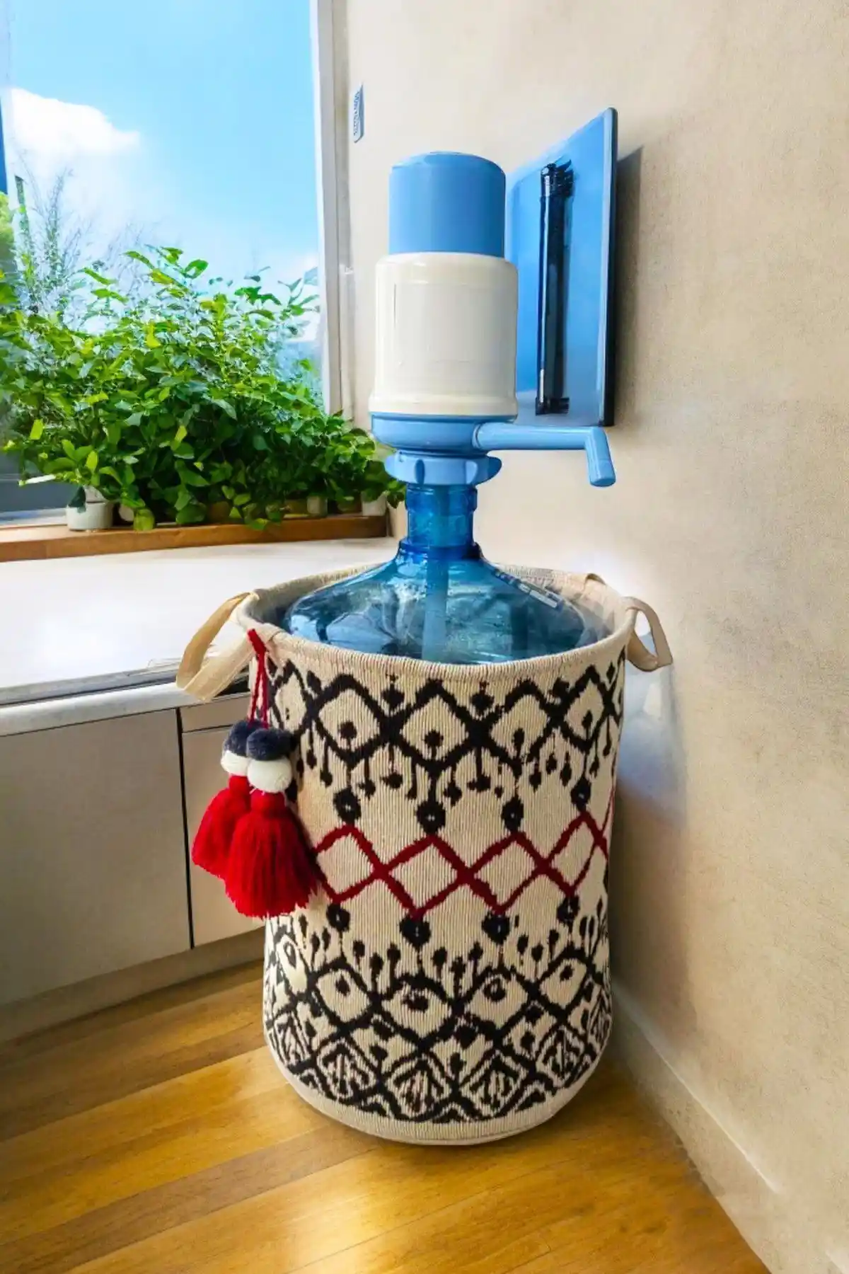 Damacana Kılıfı Karşılaştırması: BYENS ve Hasır Modelleriyle Hangi Ürün Daha Uygun