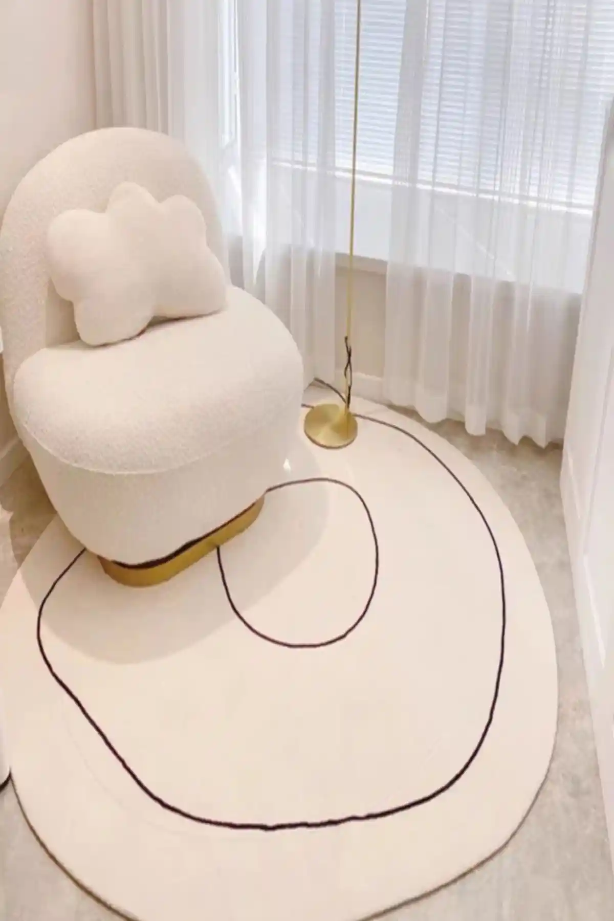 Decomia Home Modern Yıkanabilir Kaymaz Halı: Şıklık ve Fonksiyon Bir Arada