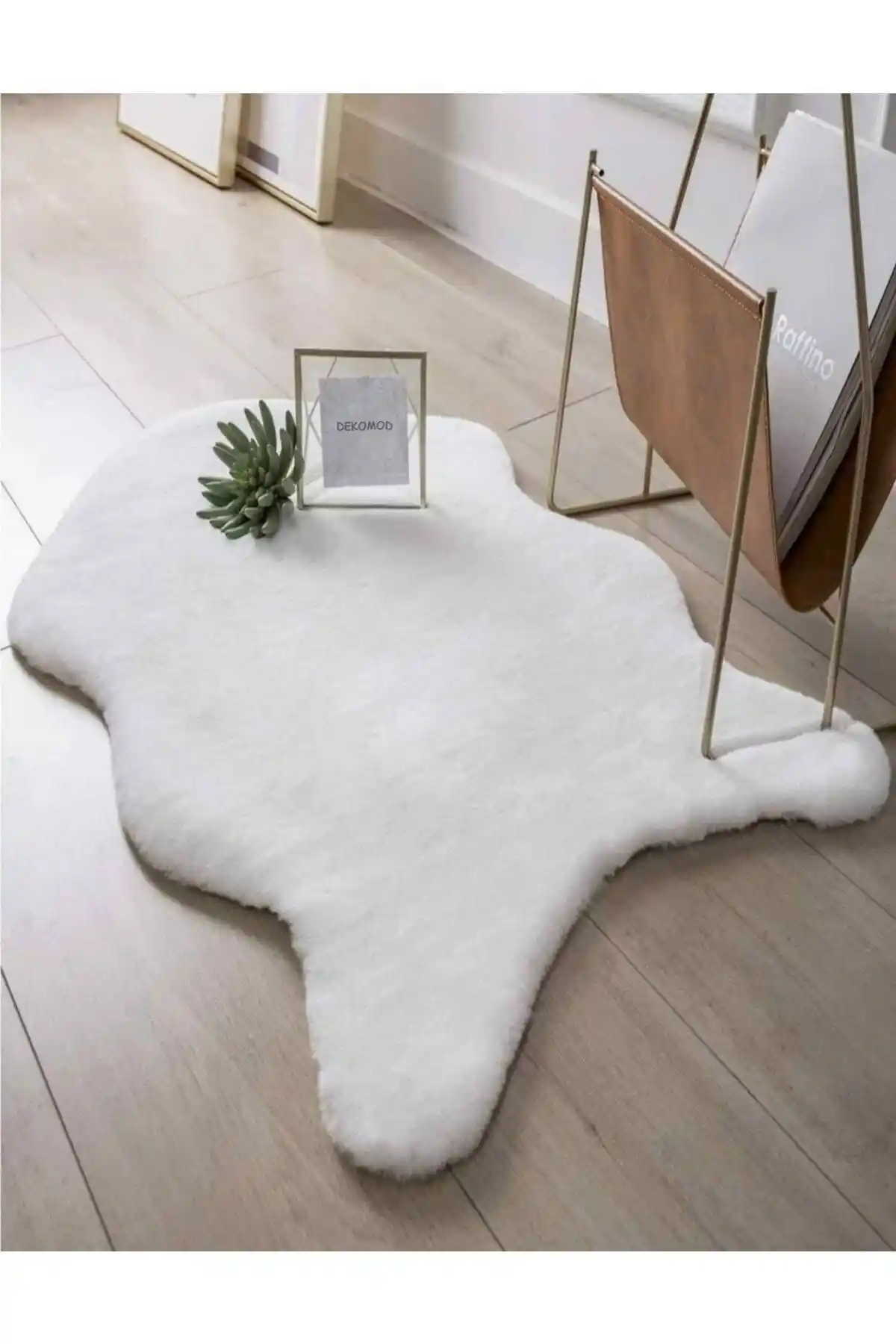 DEKOMOD Peluş Post Halı: Modern ve Konforlu Dekorasyon Parçası for Yaşam Alanlarınızı Yenilemek