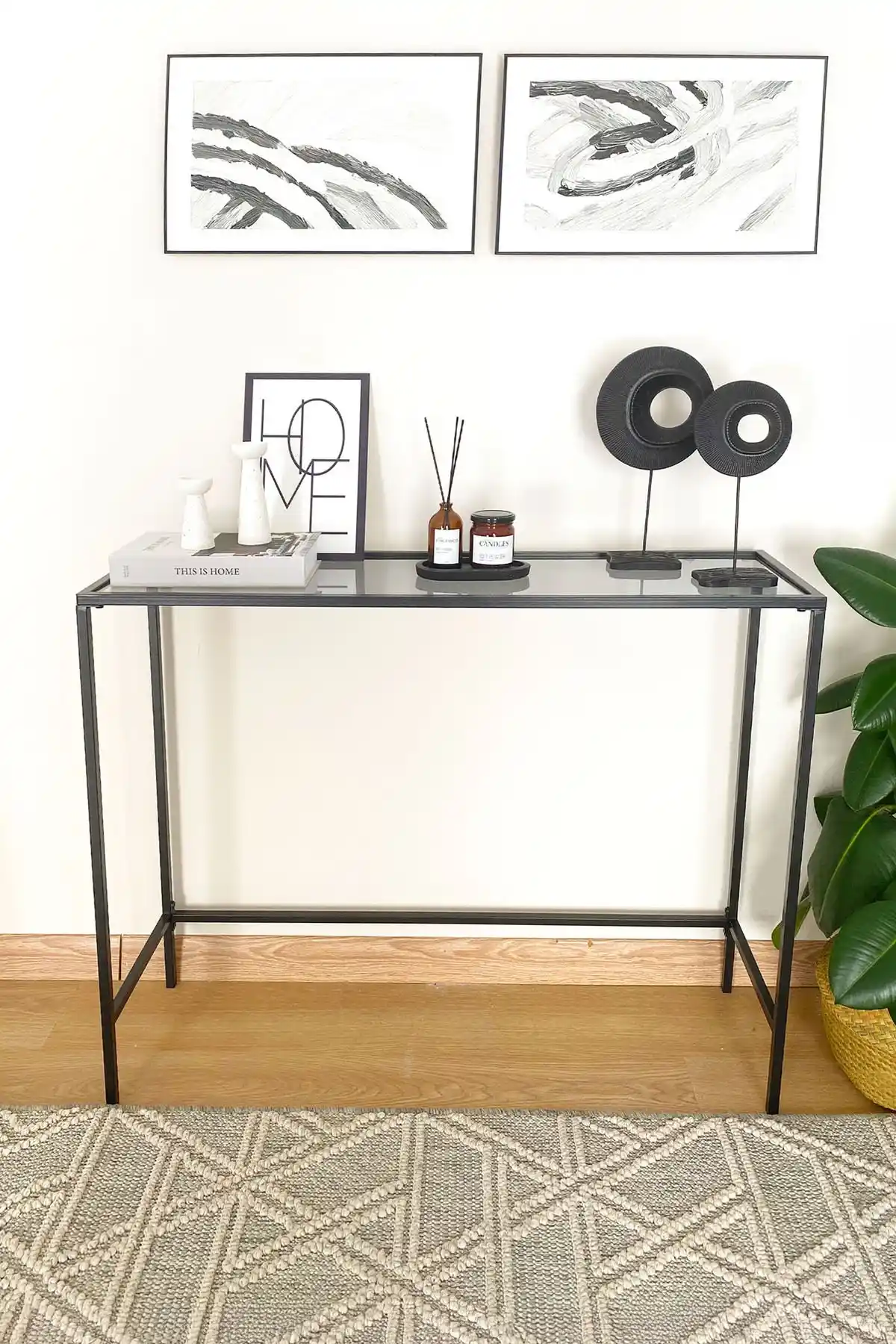 Dekoratörlere ve İç Mekan Tasarımcılarına Uygun Modern Canvas Metal Dresuar