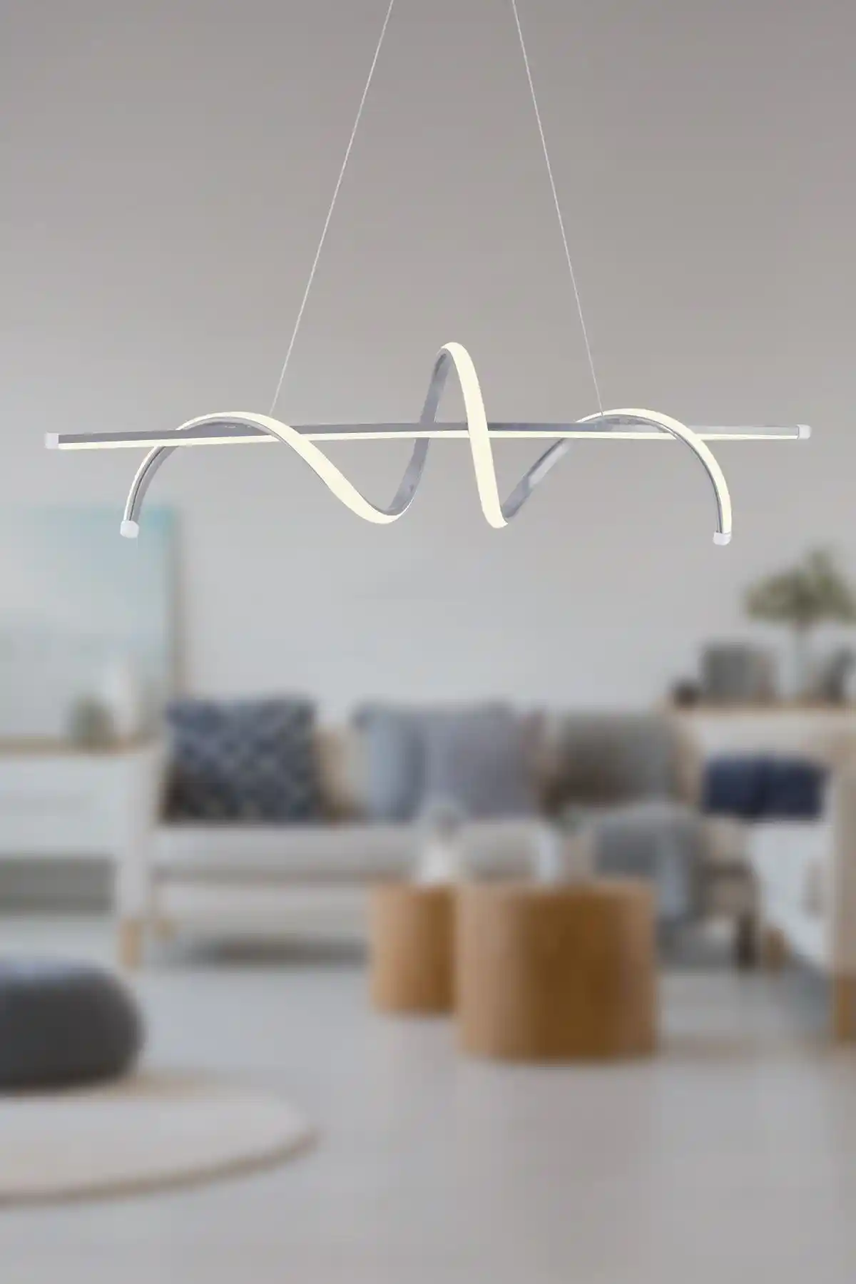 Dekorluna Pane Krom LED Avize Modern Tasarım ve Yüksek Aydınlatma Gücüyle Şıklık Sunar