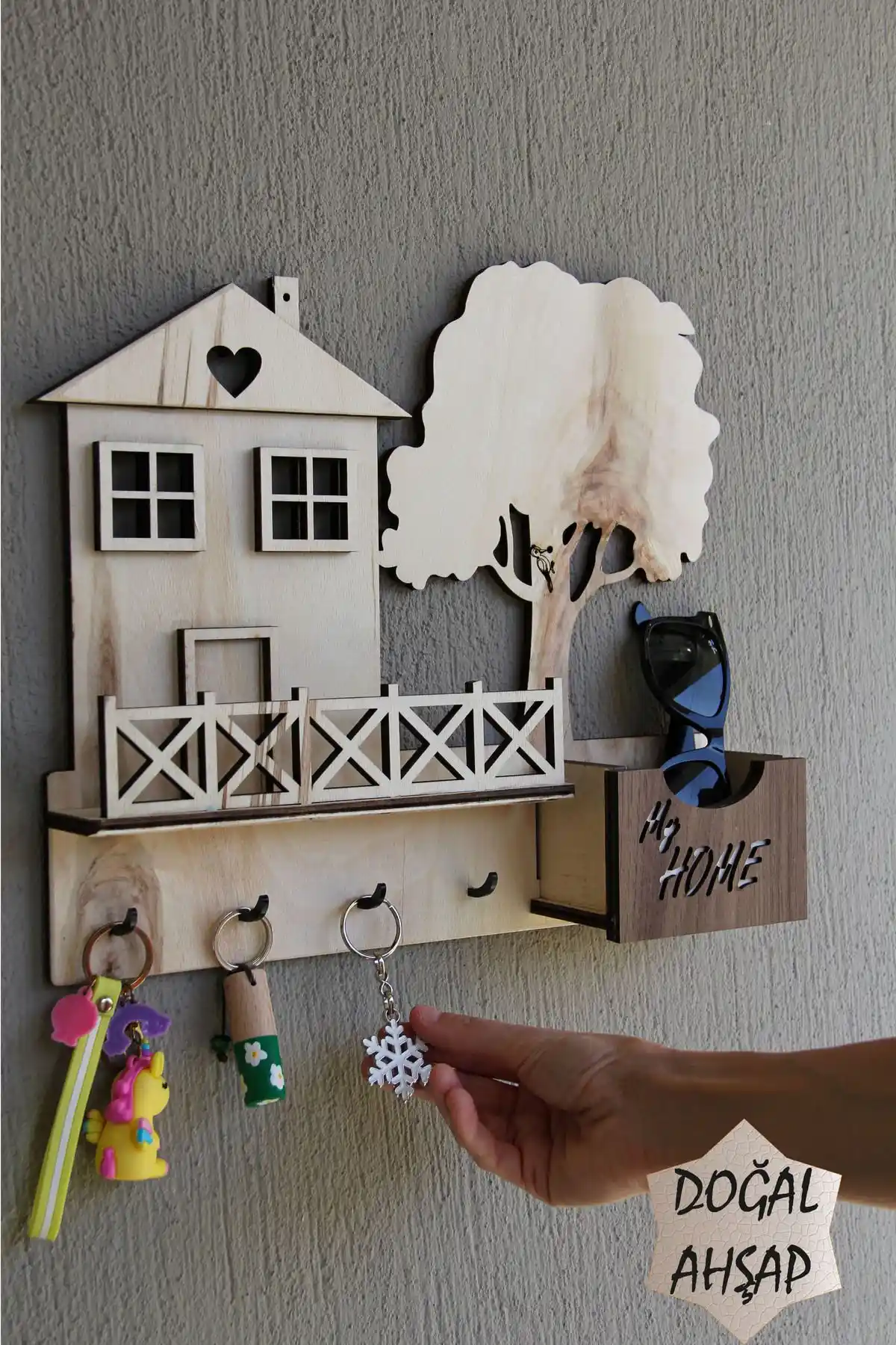 Dekorza doğal ahşap dekoratif anahtarlık askısı, klasik tasarımıyla iç mekanlara şıklık katıyor