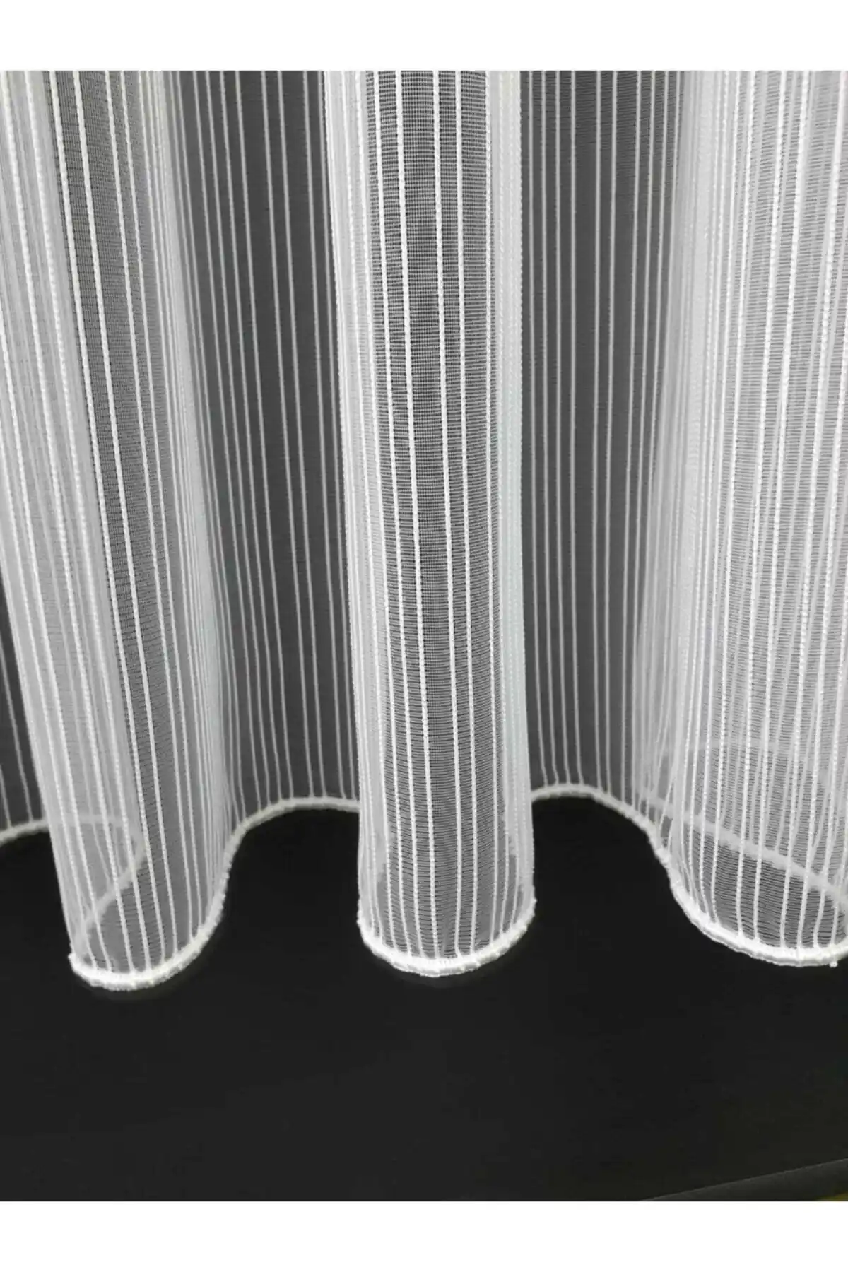 DNZEVGEREÇLERİ Modern Düz Çizgili Tül Perde Yüksek Kalite ve Şık Tasarım İle Dekorasyonunuza Uyum Sağlar