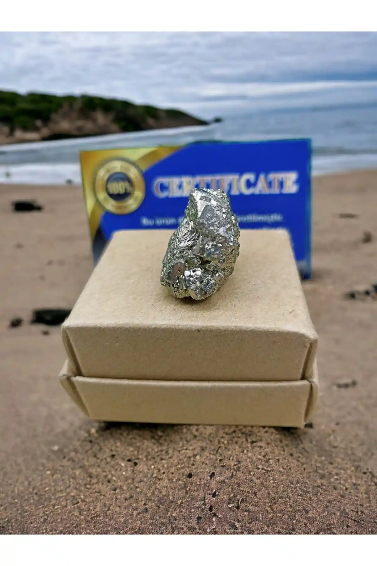 Doğal Pirit Taşı Ham Kayaç ile Enerji ve Estetiği Birleştiren Doğal Taş Seçenekleri