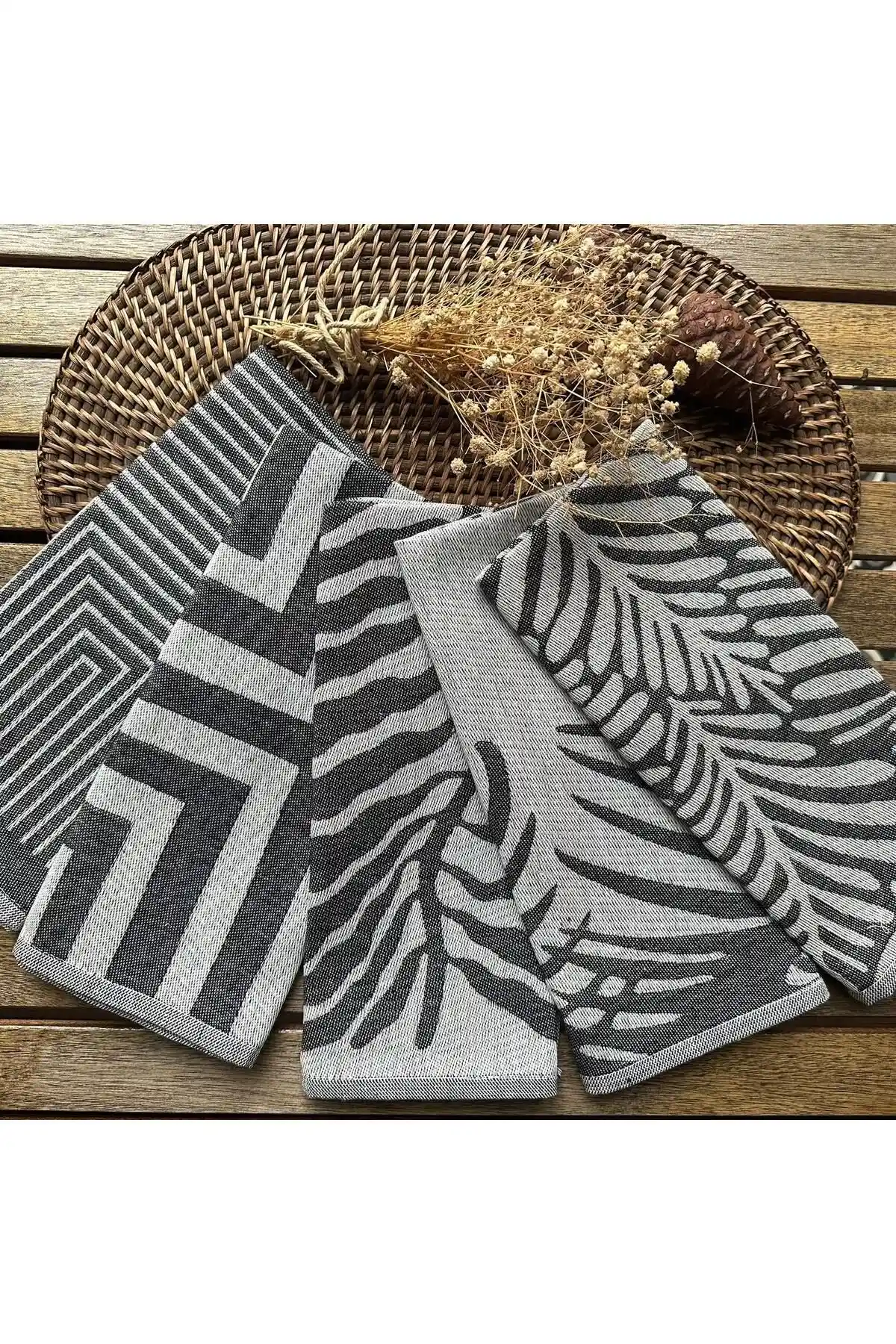 Dost Damask 5'li Mutfak Havlu Seti Şıklık ve İşlevsellik Sunar