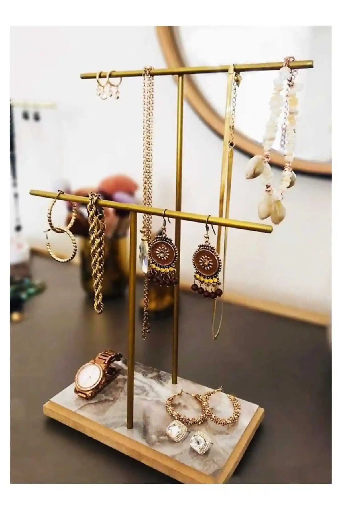 Drm Wood Takı Standı: Modern Tasarımı ve Fonksiyonelliğiyle Takı Organizasyonu