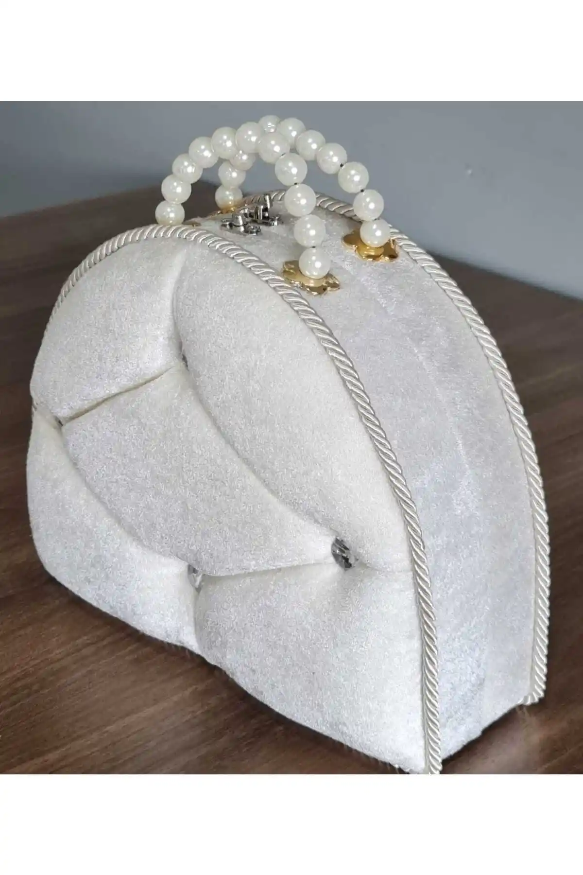 Duru Çeyiz Sandıkları ve EnesSandık Gelin Makyaj Sandığı Karşılaştırması