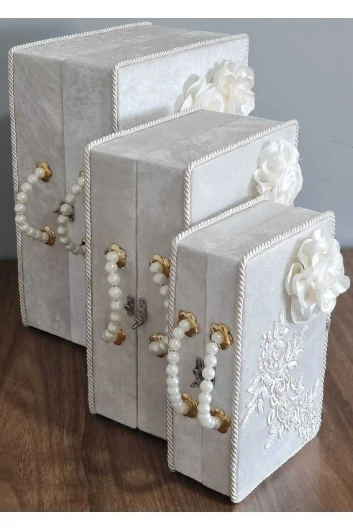 Duru ve Nima Çeyiz Sandıkları Karşılaştırması: Özellikler ve Kullanıcı Yorumları