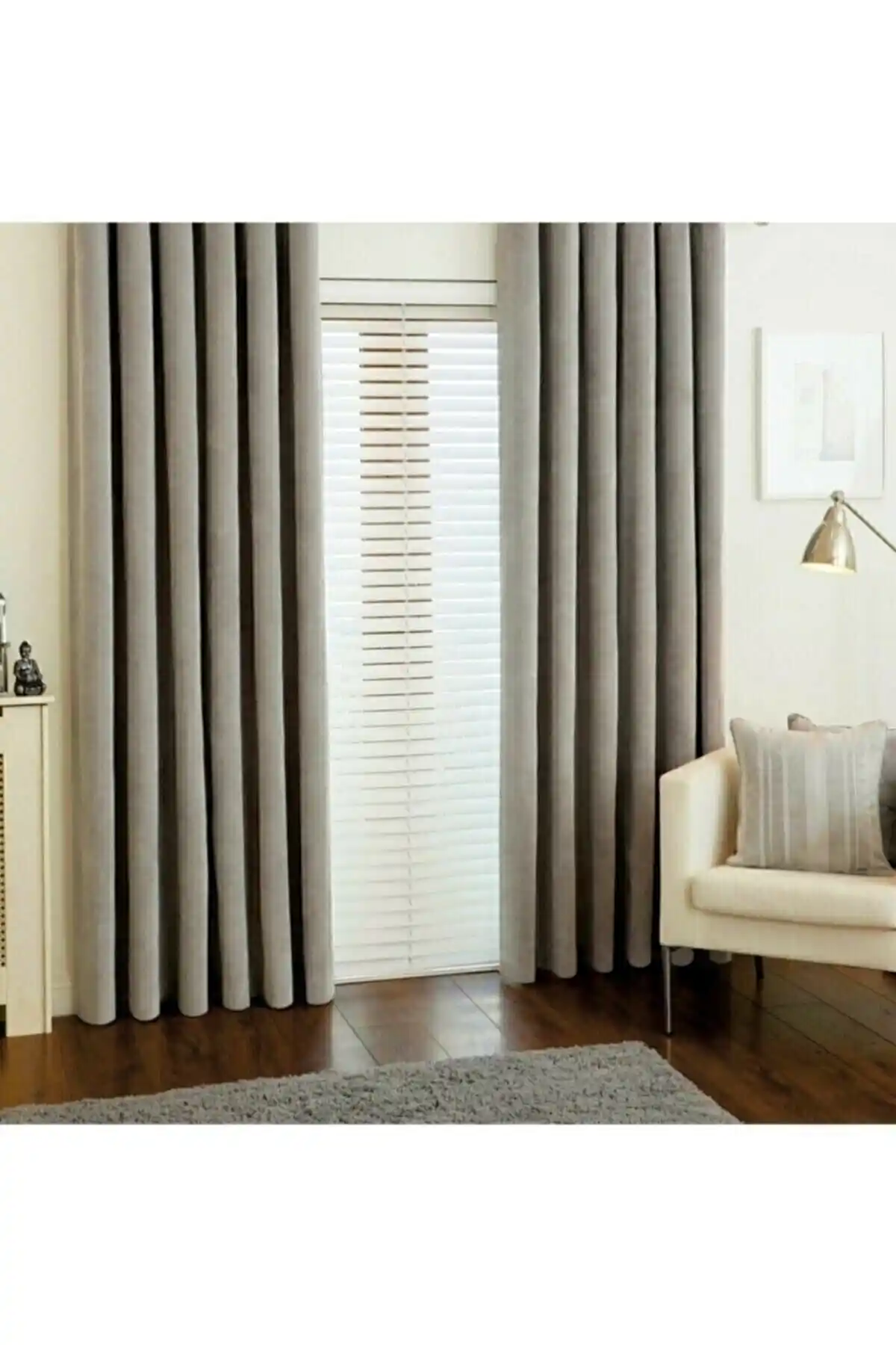 Ecrin Perde Bej Düz Ada Fon: Şık ve Fonksiyonel Modern Kadife Perde Çözümü