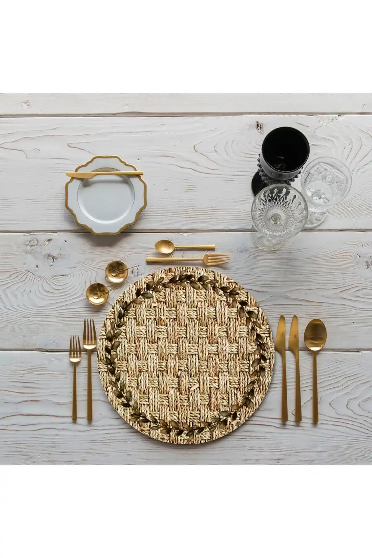 Egebella Kaymaz Dekoratif Servis Altlığı 35x35 cm Çok Amaçlı ve Şık Tasarım