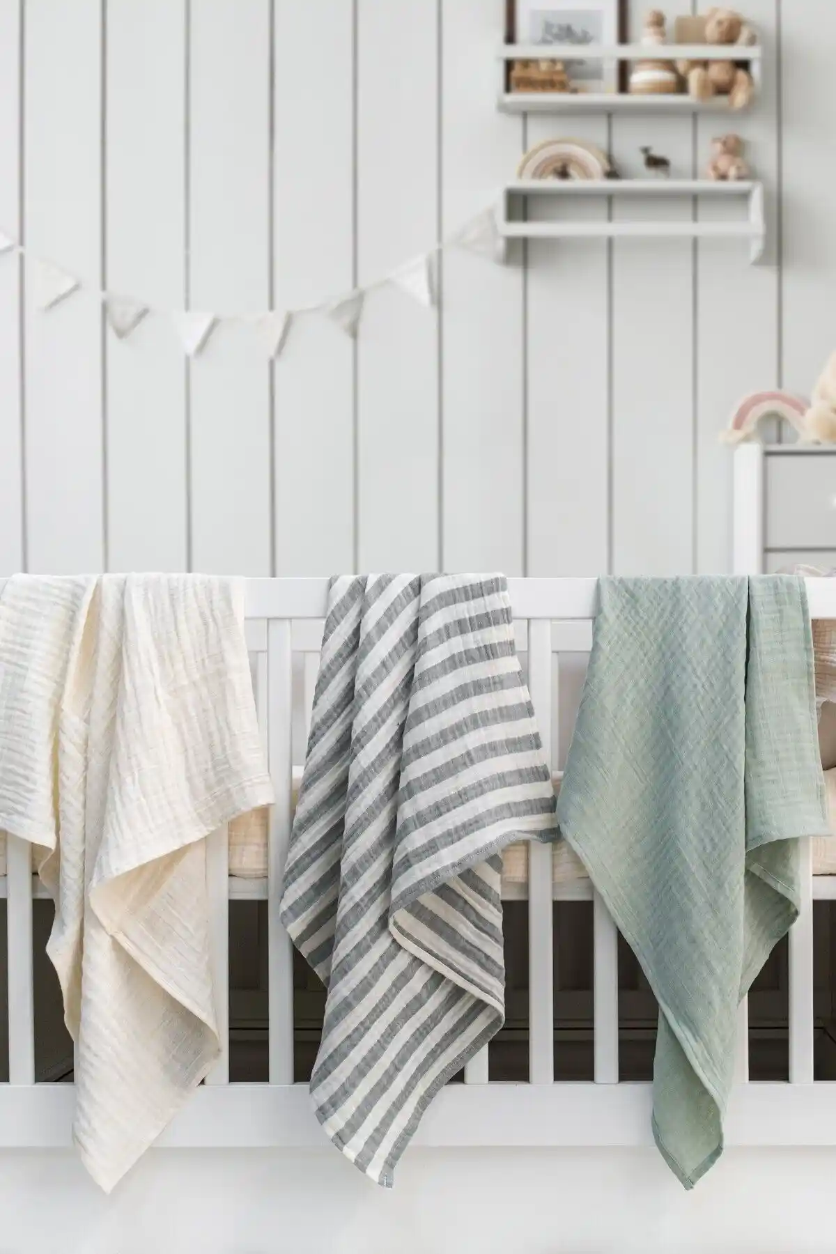 EIFIN Müslin Örtü ve Battaniye Seti: Çok Yönlü Kullanım ve Organik Malzeme Özellikleri