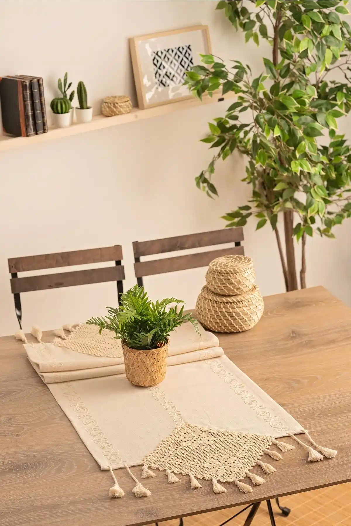 El Dantelli ve İp İşleme Keten Runner ile Masalarınıza Zarif Dokunuş