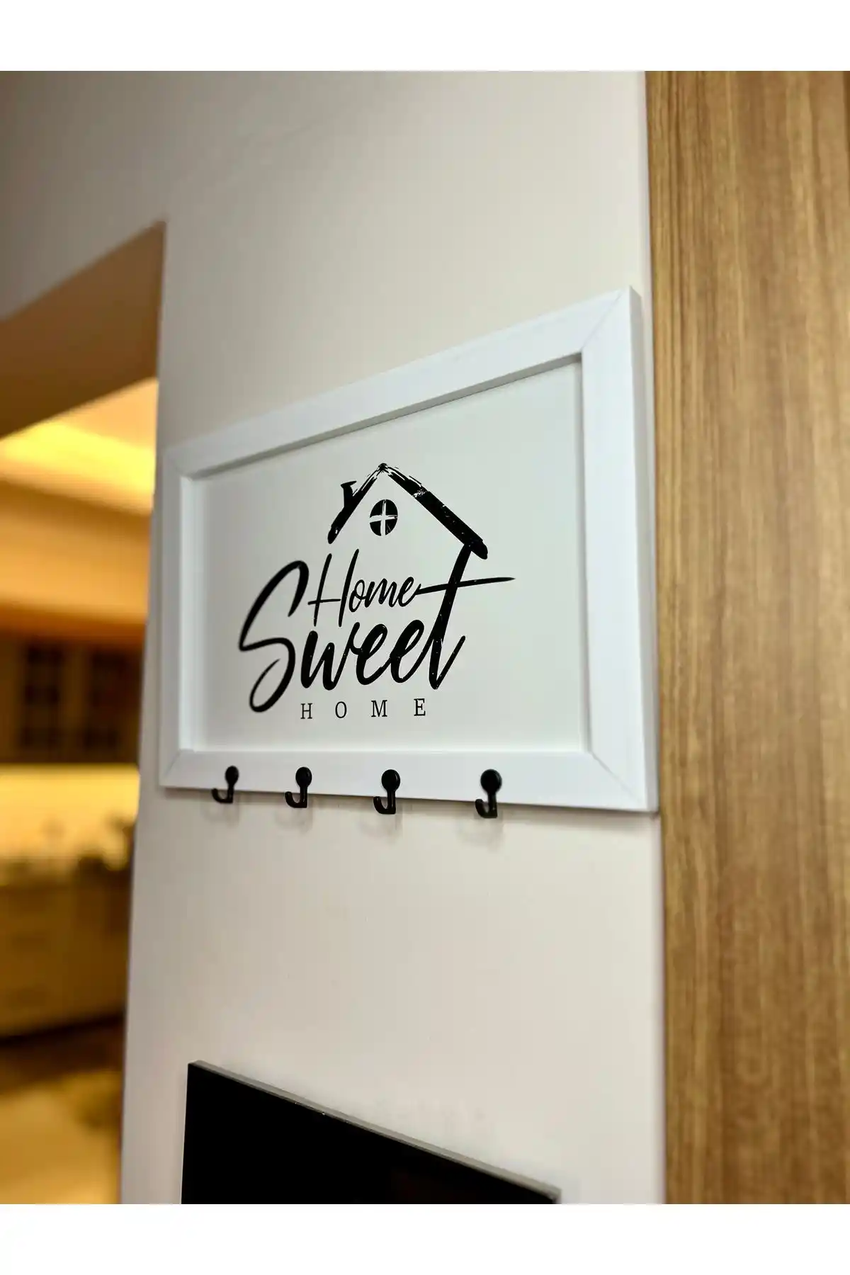 EmaDijital Masif Tablo Askılığı: Estetik ve Kullanışlı Dekorasyon Çözümü