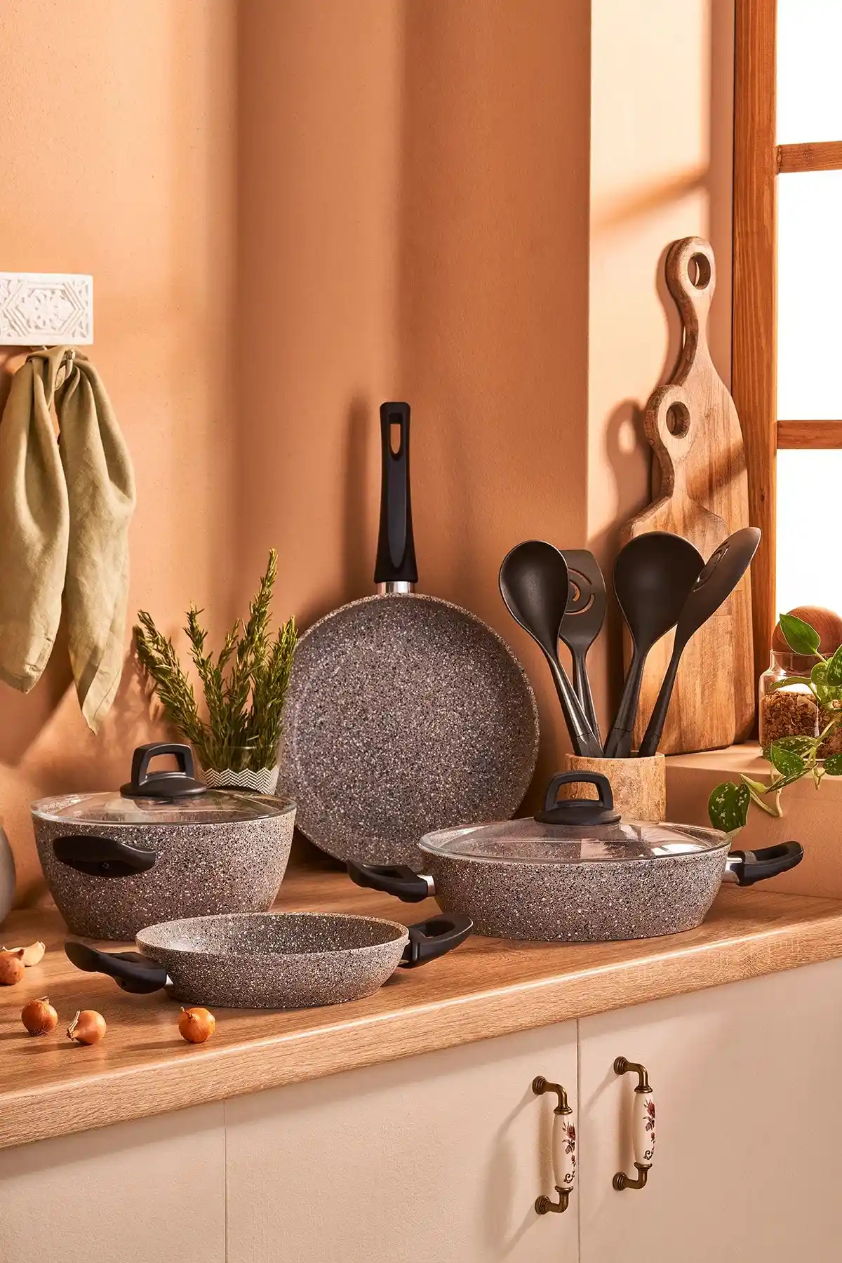 Emsan Olinda 10 Parça Tencere Seti Gri - Dayanıklı ve Şık Mutfak Gereçleri