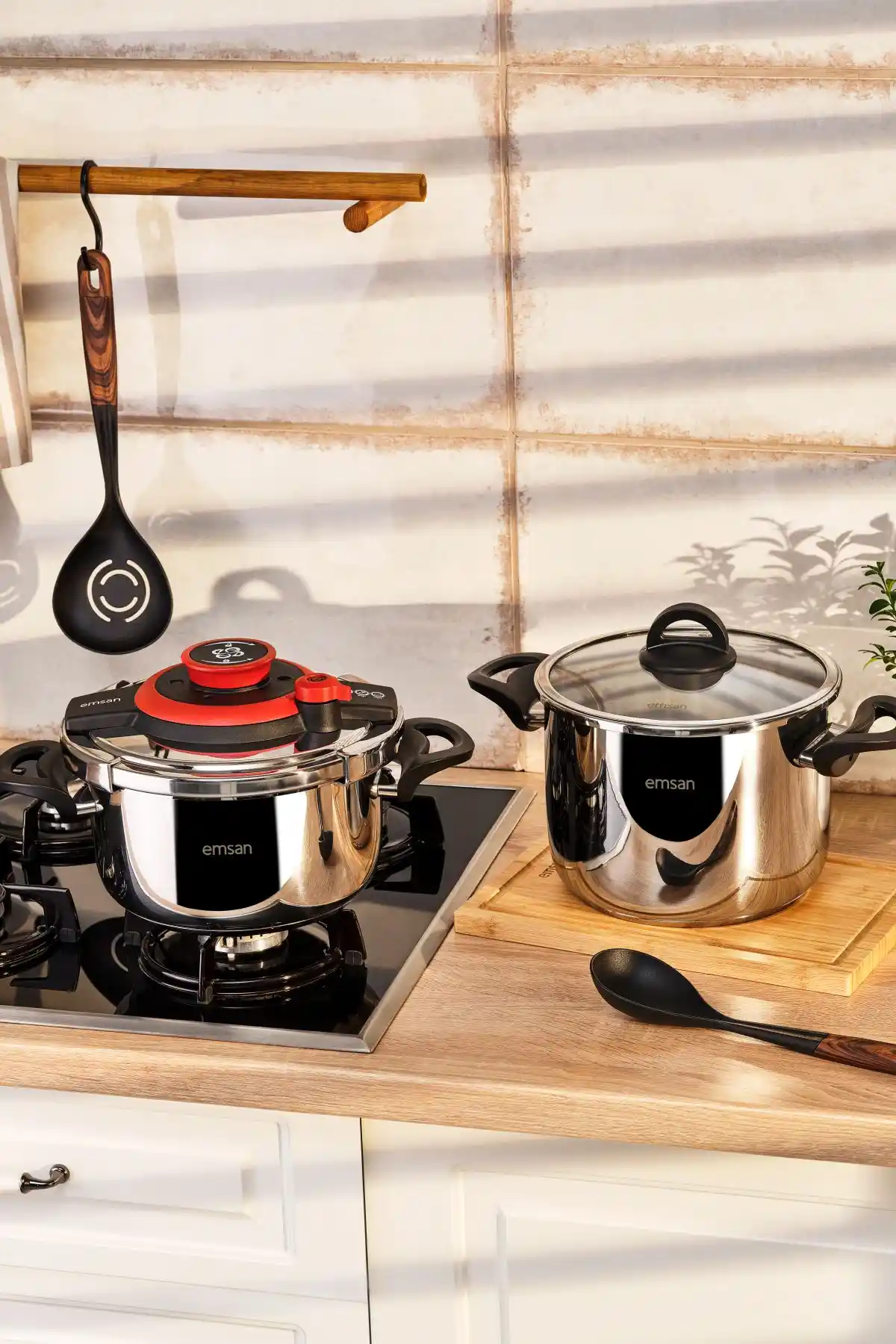 Emsan Vera Düdüklü Tencere Seti: Dayanıklı ve Pratik Mutfak Gereci Çözümü