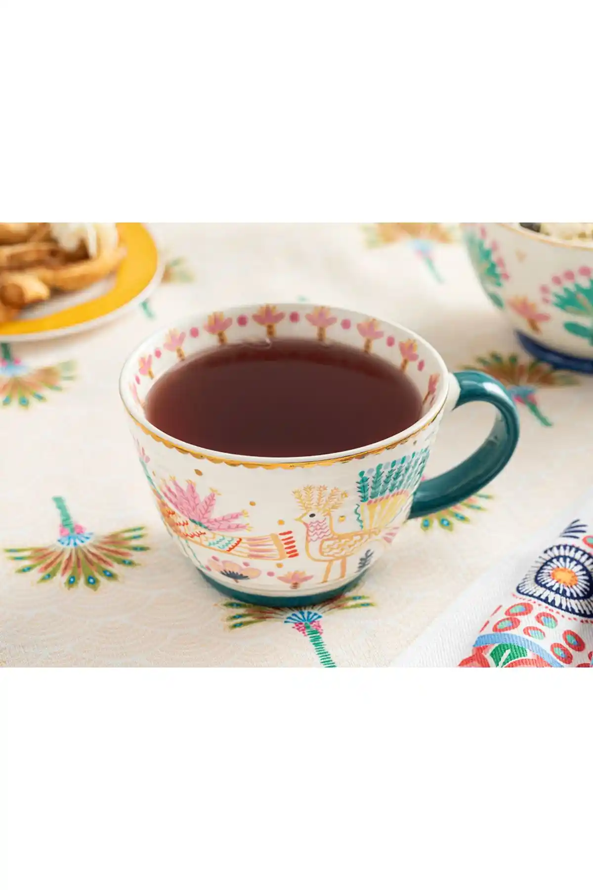 English Home Love Crush Bone China Kupa: Modern Tasarım ve Dayanıklı Şık İçin Ideal