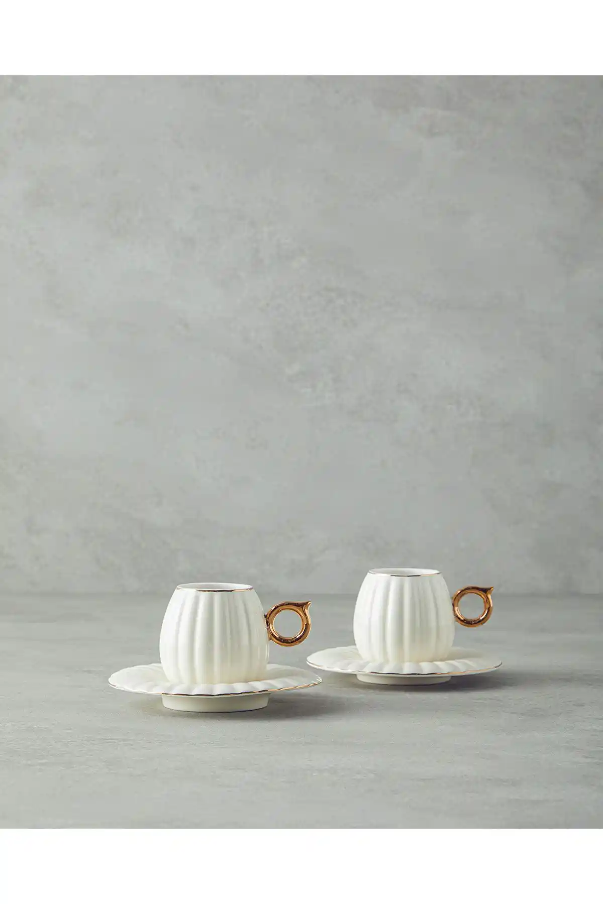 English Home Polka New Bone China 12 Parça Kahve Fincan Takımı Modern ve Şık Tasarım