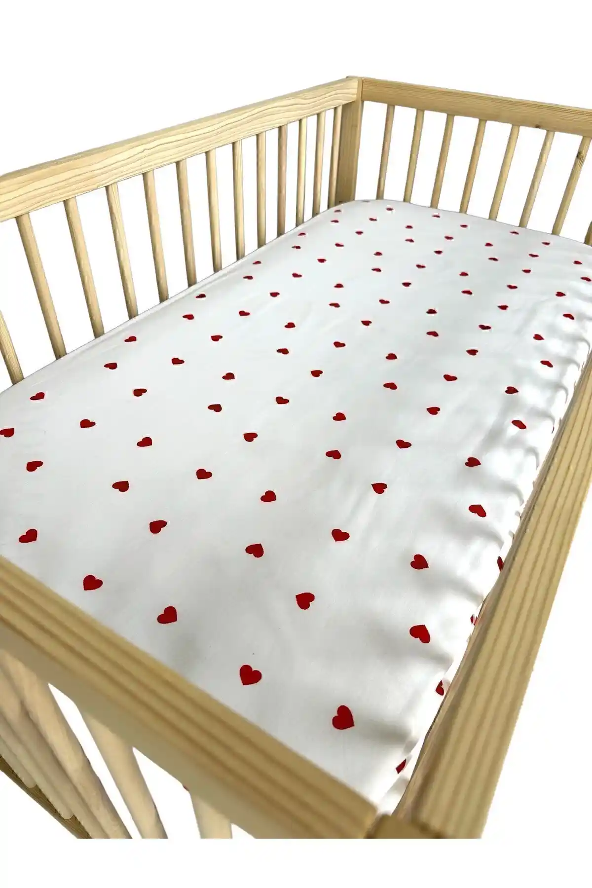 ENHA BABY ve tiny plans Bebek Çarşafları Karşılaştırması: Malzeme, Tasarım ve Kullanım Özellikleri