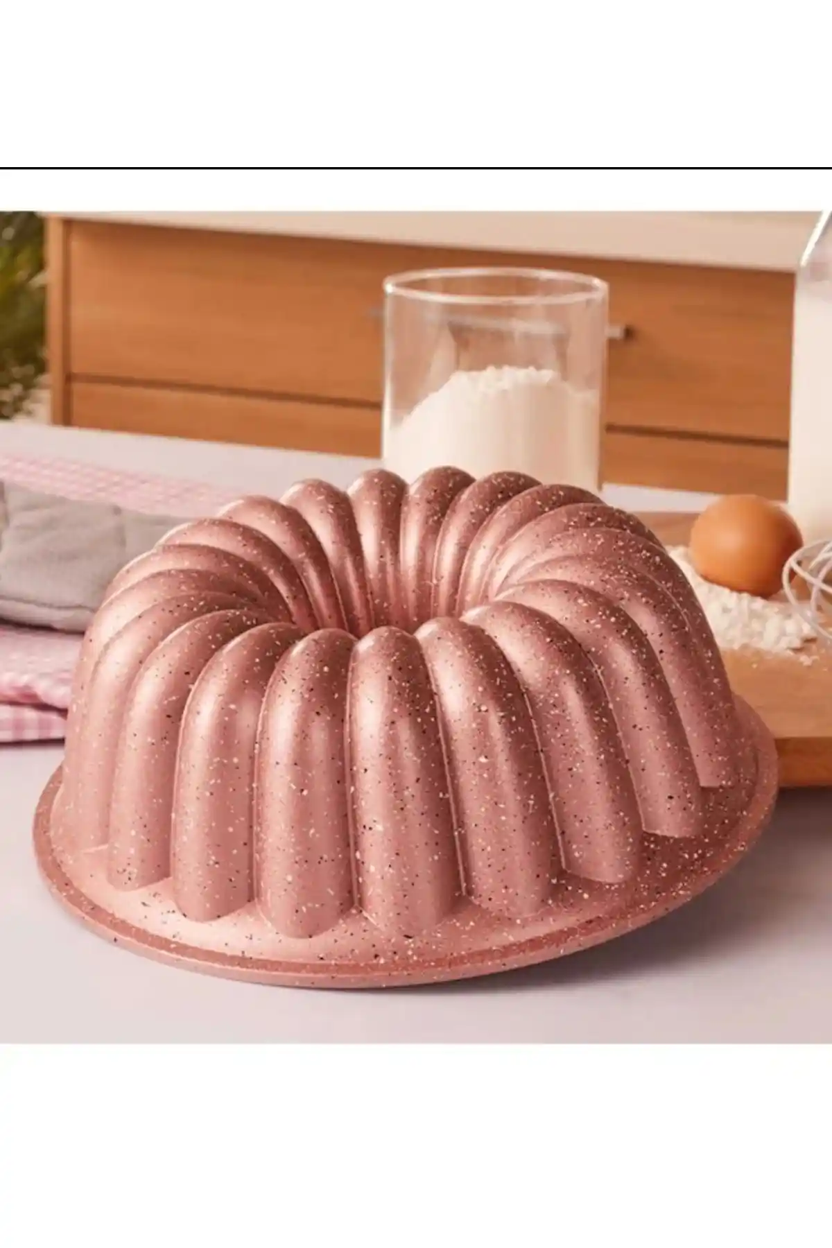 Esta Asya Döküm Sık Dilimli Kek Kalıbı, Yüksek Performanslı ve Estetik Mutfak Gereci