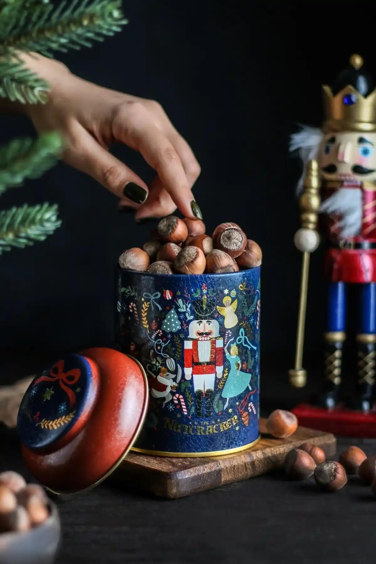 Evle ER080-V1 Tales Nutcracker Desenli Baharatlık: Şık ve Dayanıklı Mutfak Aksesuarı