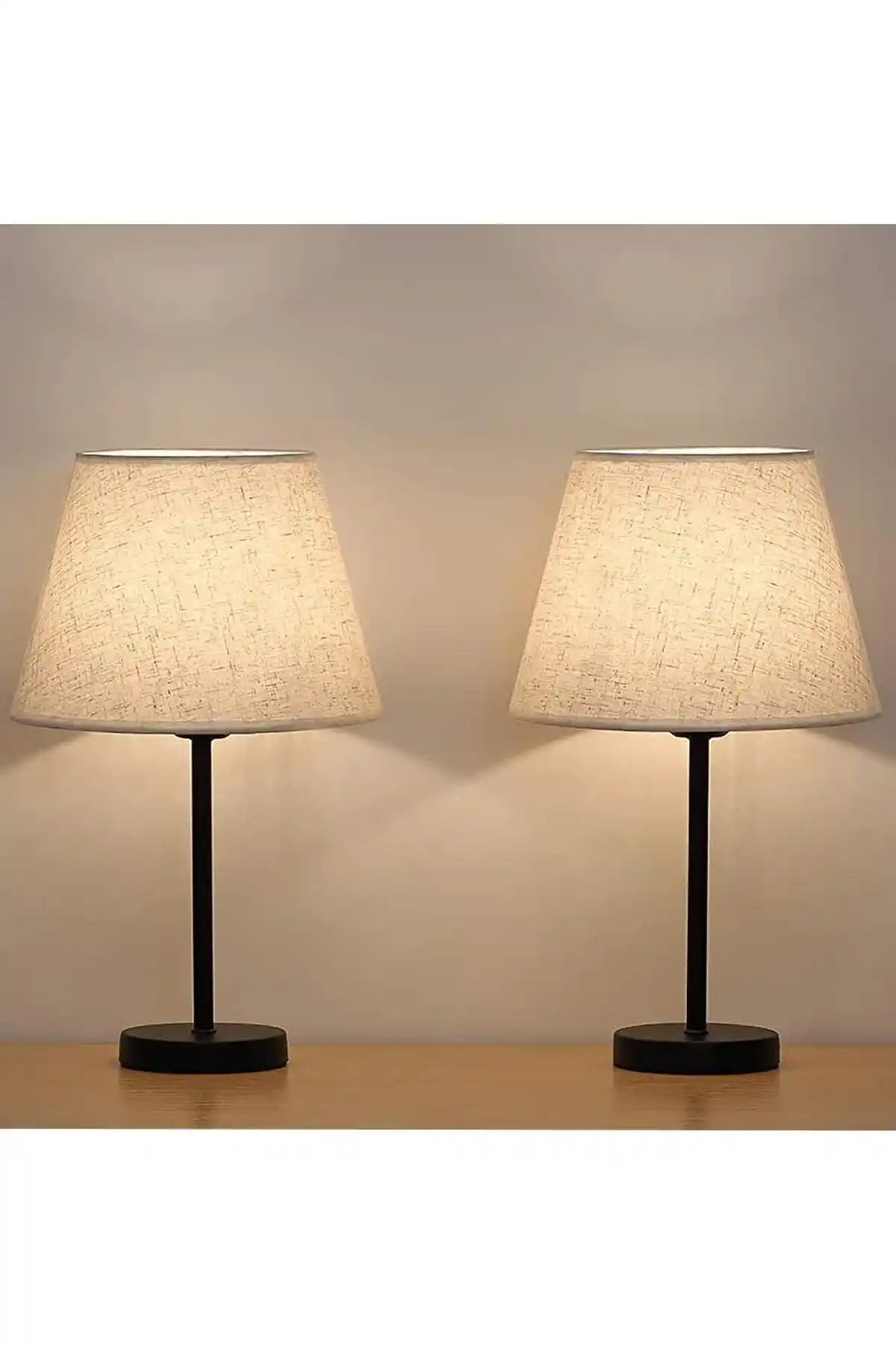 EvLight Siyah 2'li Metal Masa Lambası Klasik Tasarım ve Uzun Ömürlü Kullanım İçin