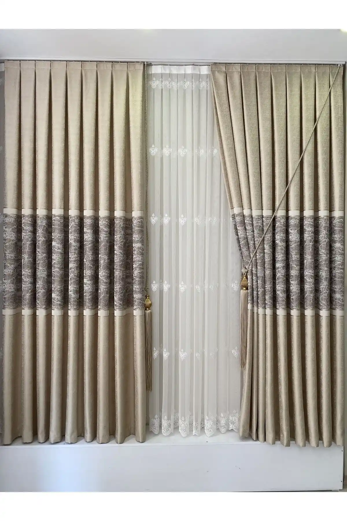 Fon Dünyası ve Yuka Pano Fon Perde Karşılaştırması: En Uygun Seçenekler ve Özellikler