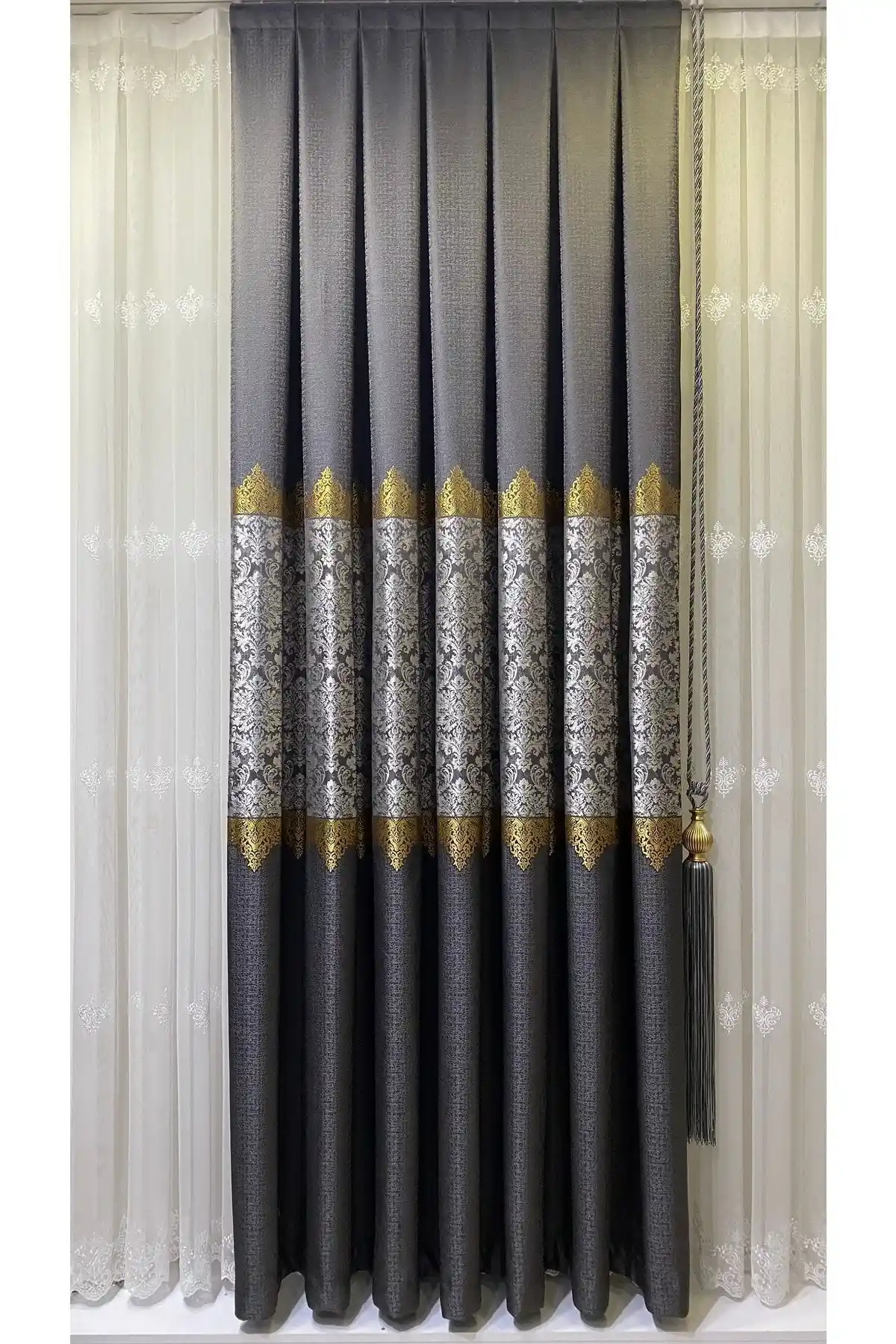 Fon Dünyası ve Yuka Pano Fon Perde Karşılaştırması: Özellikler ve Kullanıcı Yorumları