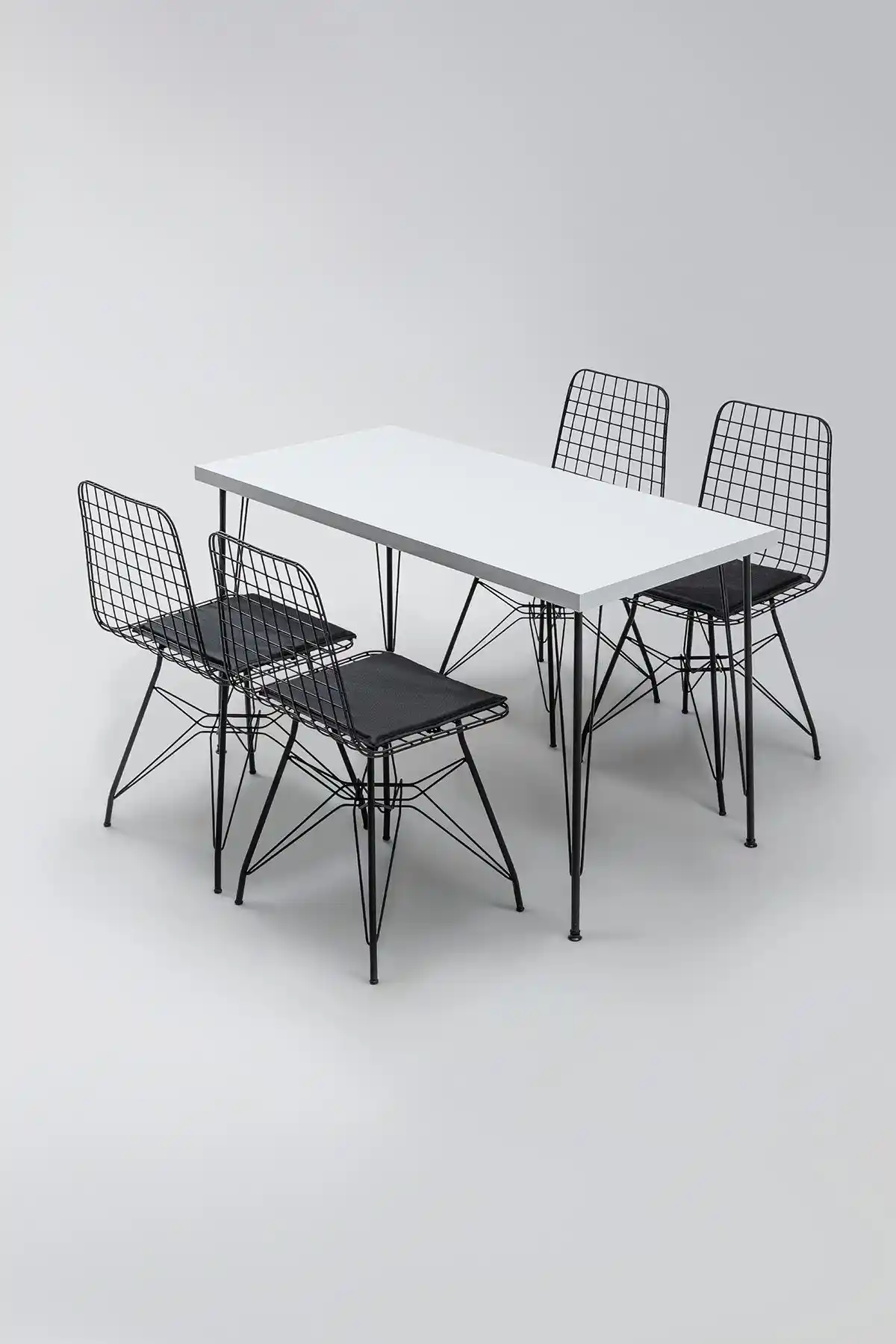 Gaga Mobilya Beyaz Yemek Masası Takımı: Modern ve Kullanışlı Tasarım Özellikleri