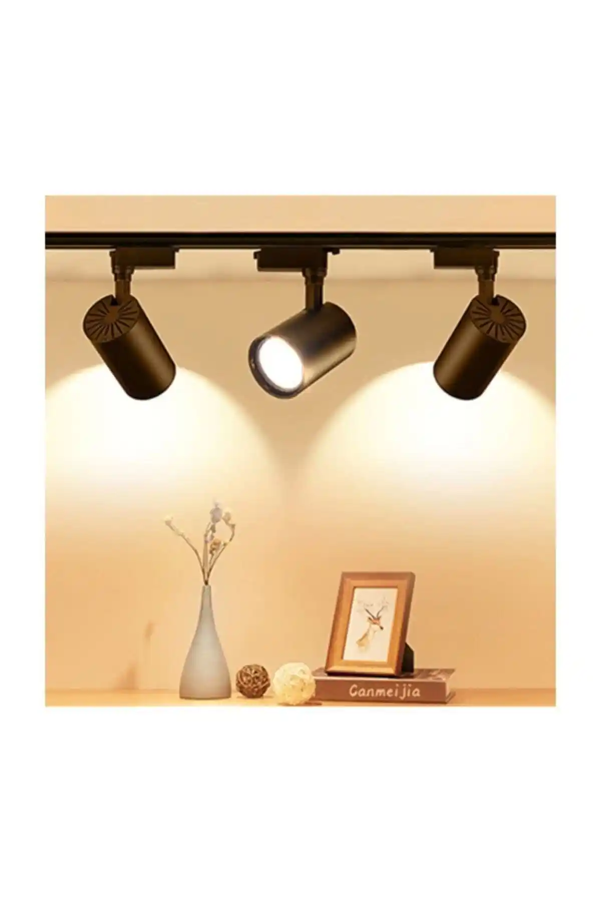 Genel Markalar 1 Metre Raylı 3 Adet 30W LED Spot Armatür Seti ile Modern İç Mekan Aydınlatması