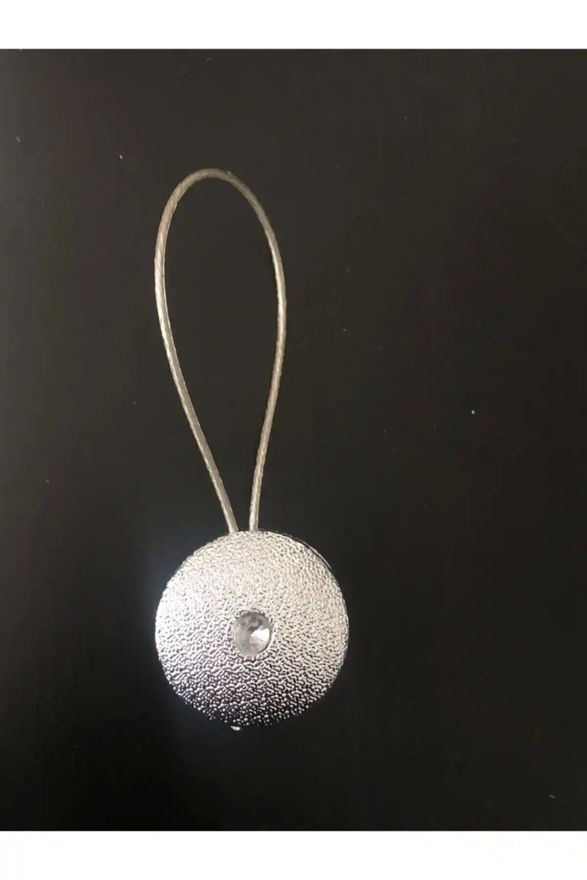 Genel Markalar Mıknatıslı Perde Tokası: Modern ve Güçlü Perde Tutucu Çözümü