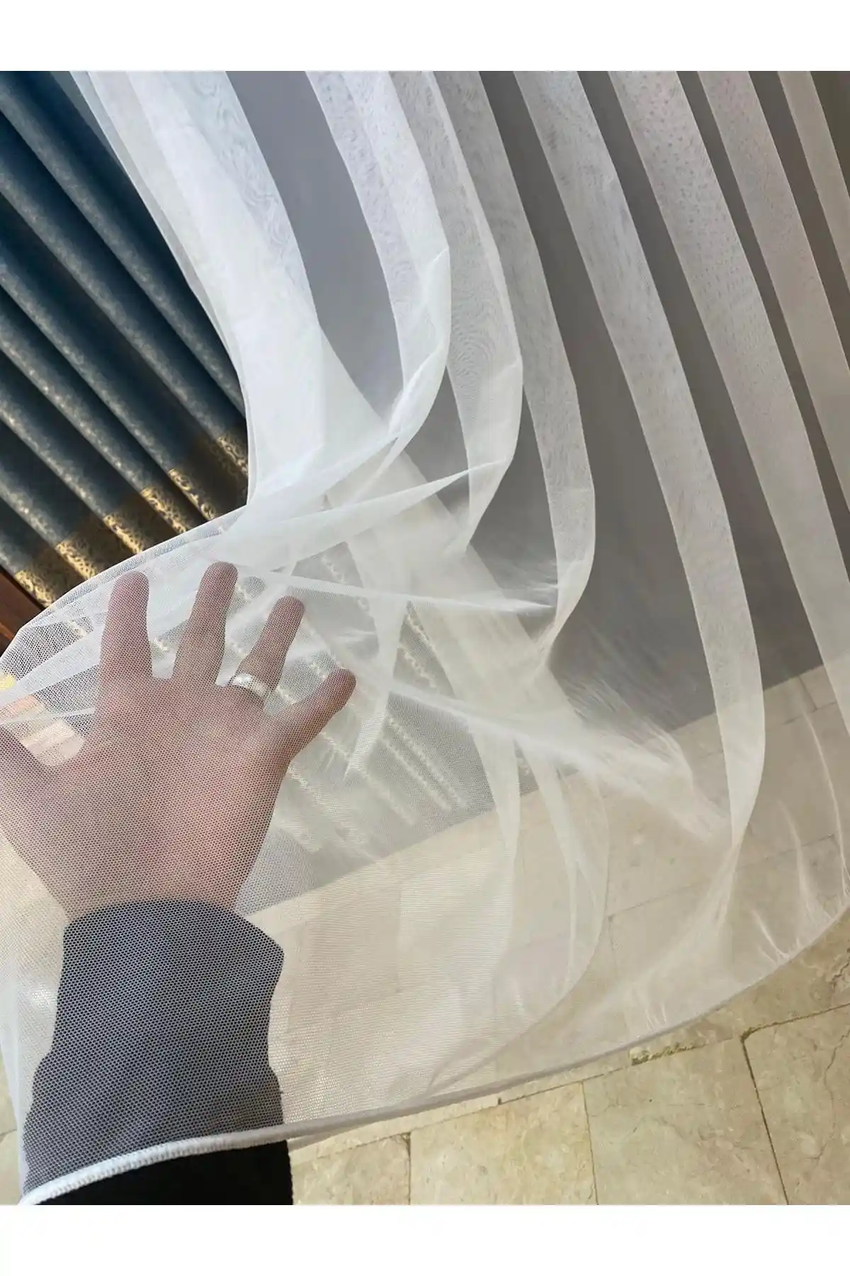 Grek Kurşunlu Petek Zemin Tül Perde: Şık ve Dayanıklı Ev Dekorasyonu İçin Uygun