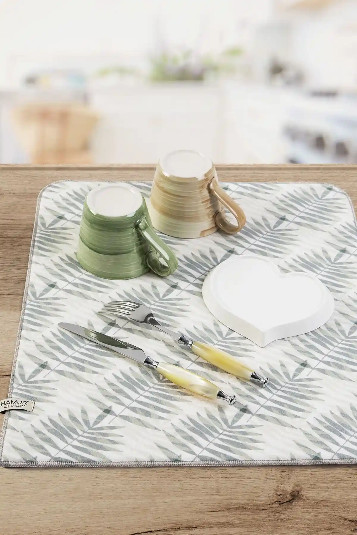 HAMUR Bulaşık Kurutma Matı 42x50 cm – Pratik ve Estetik Mutfak Aksesuarı