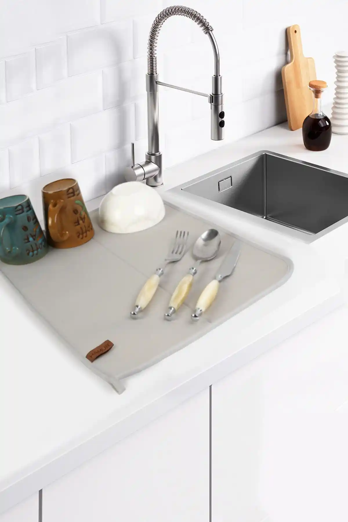 HAMUR Bulaşık Kurutma Matı: Mutfaklarınız İçin Dayanıklı ve Estetik Çözüm