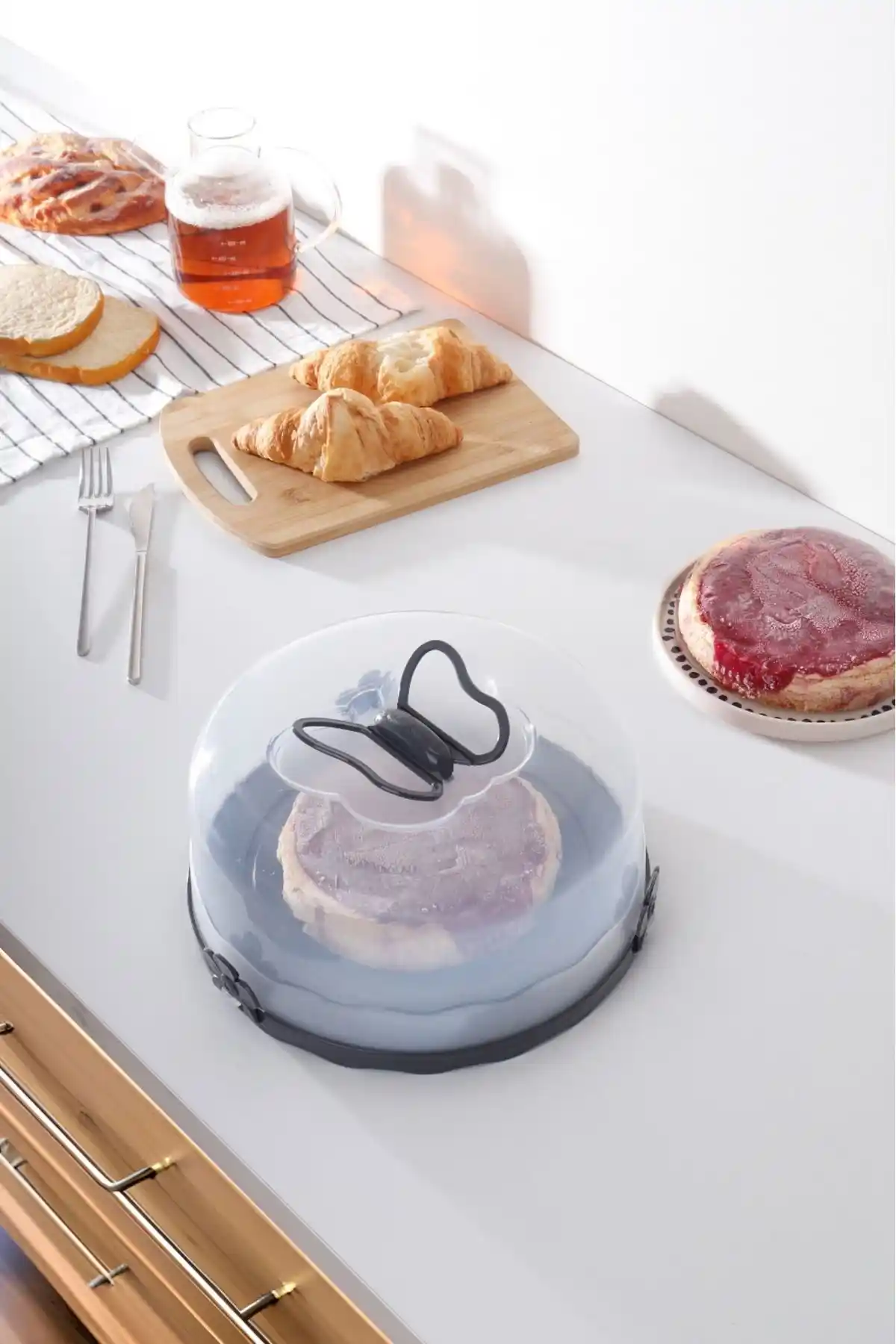 HOMENIVA Pasta Kek Saklama Kabı Şıklık ve İşlevselliği Bir Arada