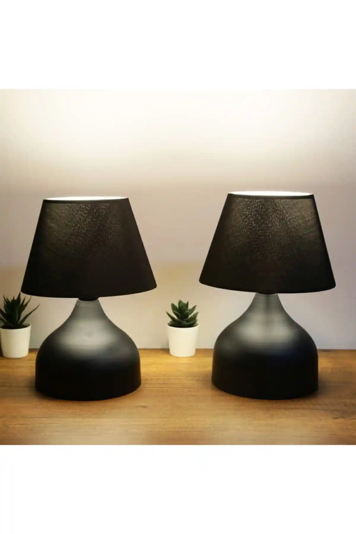 HOMİNG Milano 2'li Abajur Seti Modern Tasarım ve Dayanıklılık ile İç Mekanlara Şıklık Katar