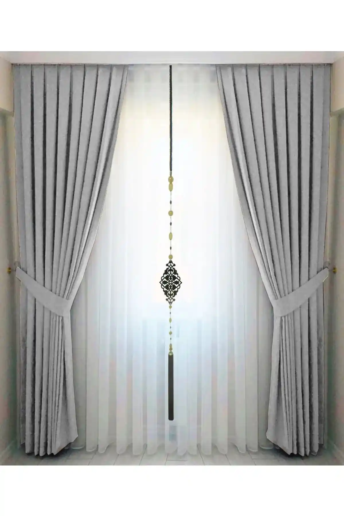 İ.D İpek Dokuma Açık Gri ve Antrasit Gri Fon Perdeleri Karşılaştırması