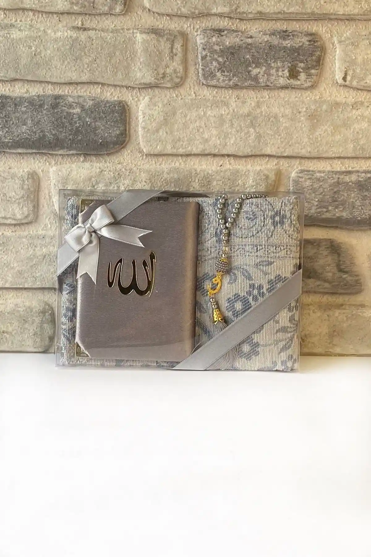 İkrahac Lüks Gri Çeyizlik Seccade Seti Estetik ve Dayanıklı Dini Gereçler