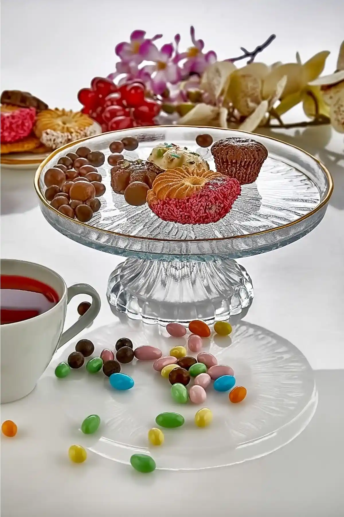 İLİVA Ayaklı Kek ve Pasta Tabağı: Modern ve Şık Sunum Seti Tasarımı ve Özellikleri